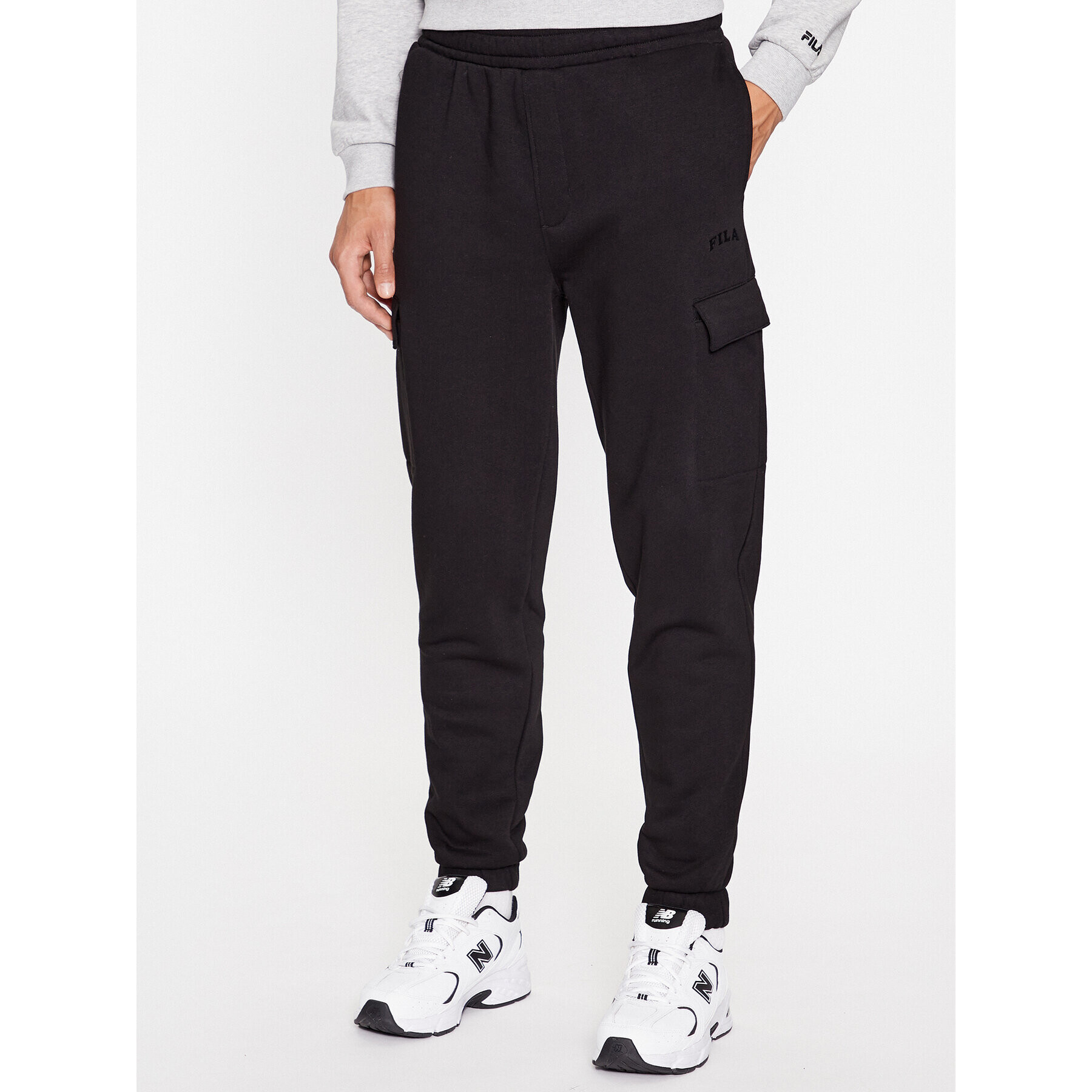 Fila Долнище анцуг FAM0548 Черен Regular Fit - Pepit.bg