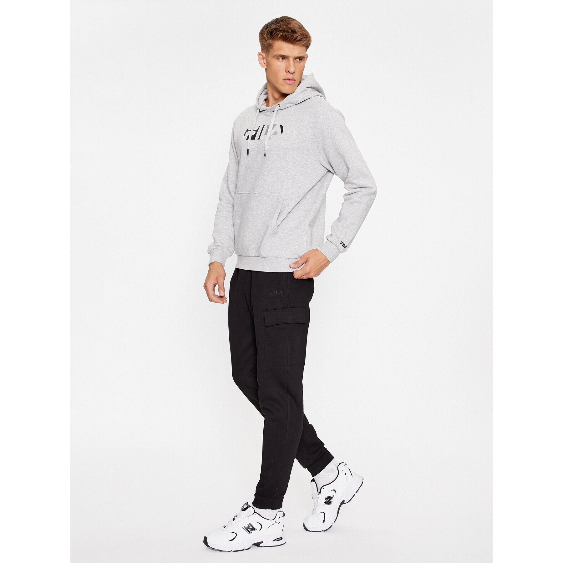Fila Долнище анцуг FAM0548 Черен Regular Fit - Pepit.bg