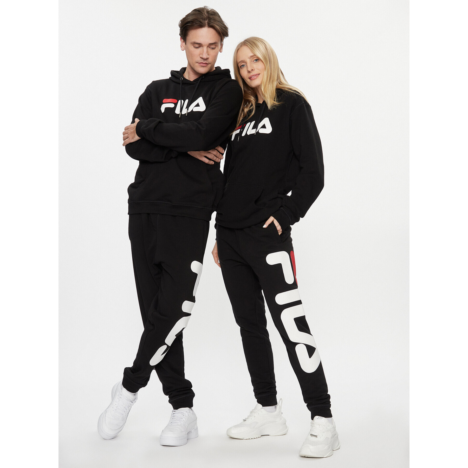 Fila Долнище анцуг FAU0069 Черен Regular Fit - Pepit.bg