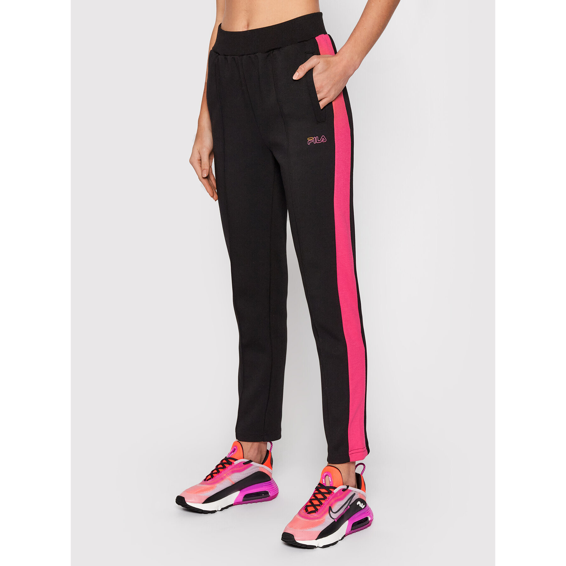 Fila Долнище анцуг Panju 683436 Черен Regular Fit - Pepit.bg