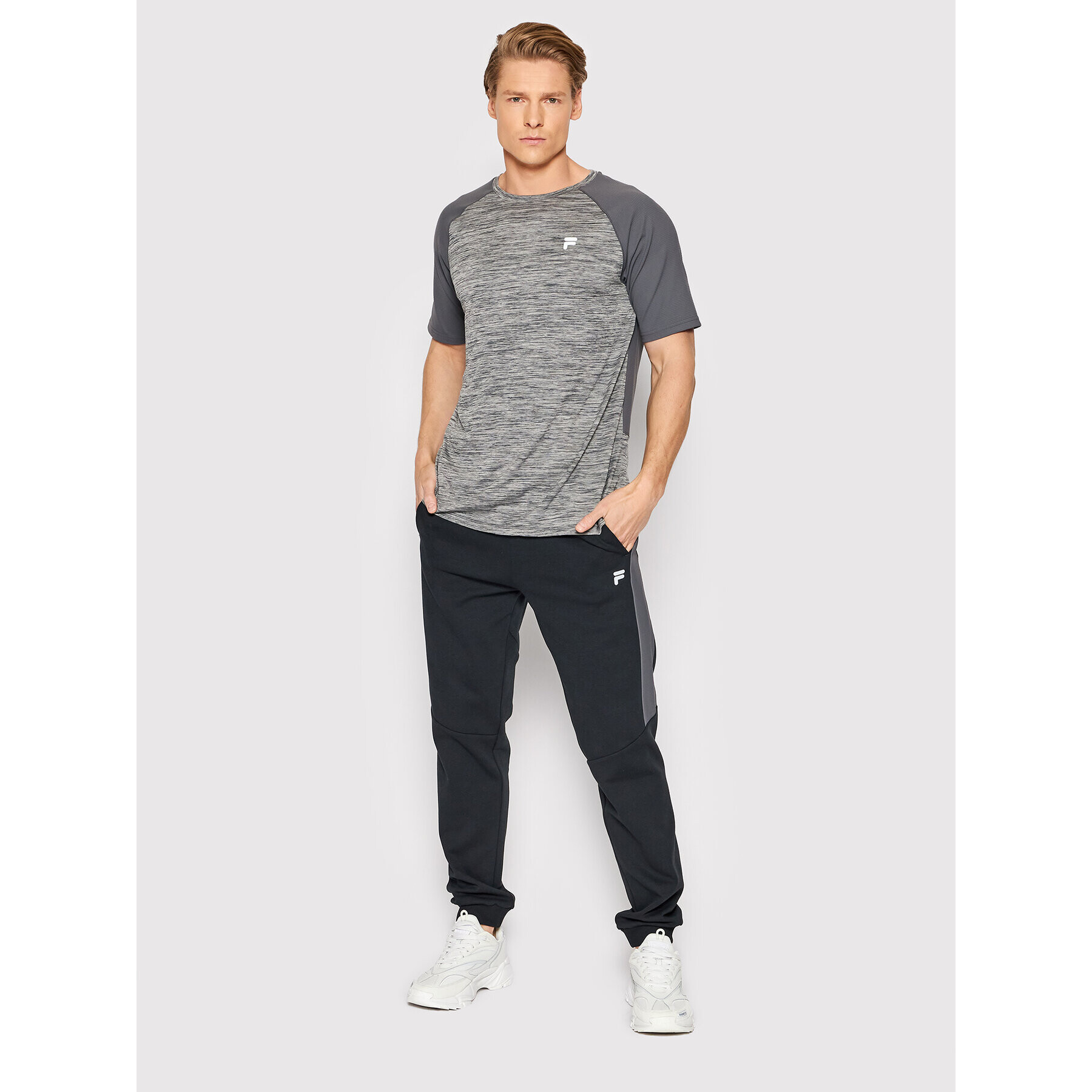 Fila Долнище анцуг Rosenheim FAM0060 Черен Slim Fit - Pepit.bg