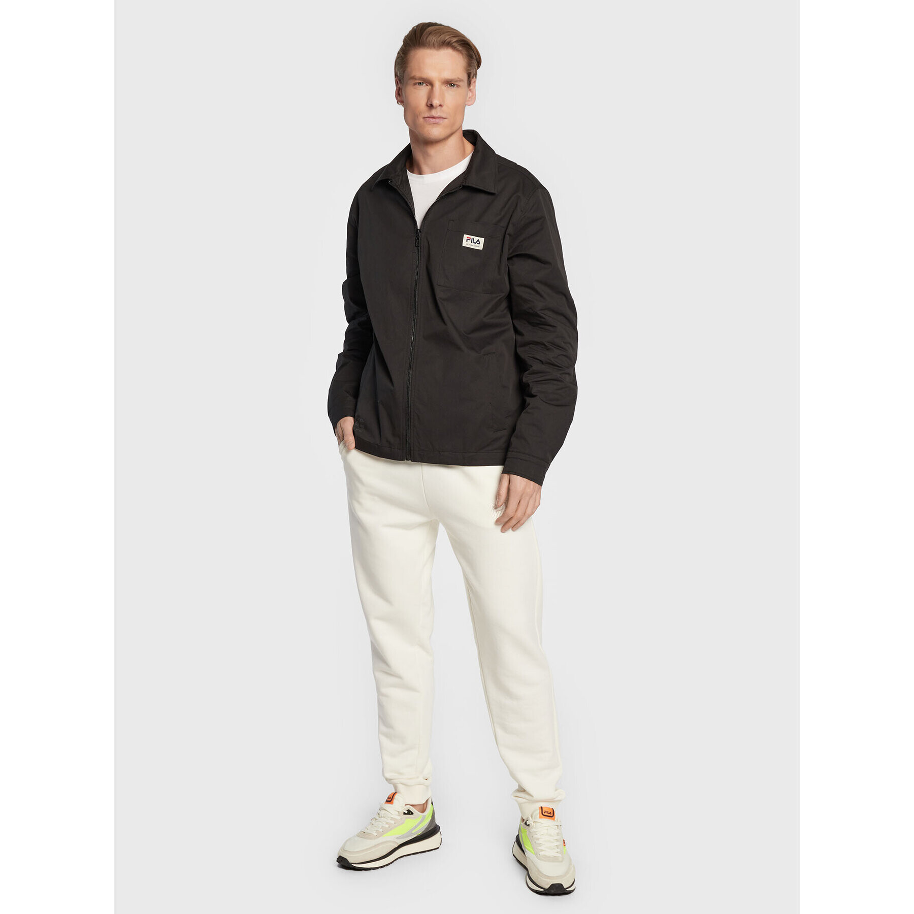 Fila Преходно яке Termoli FAM0148 Черен Regular Fit - Pepit.bg