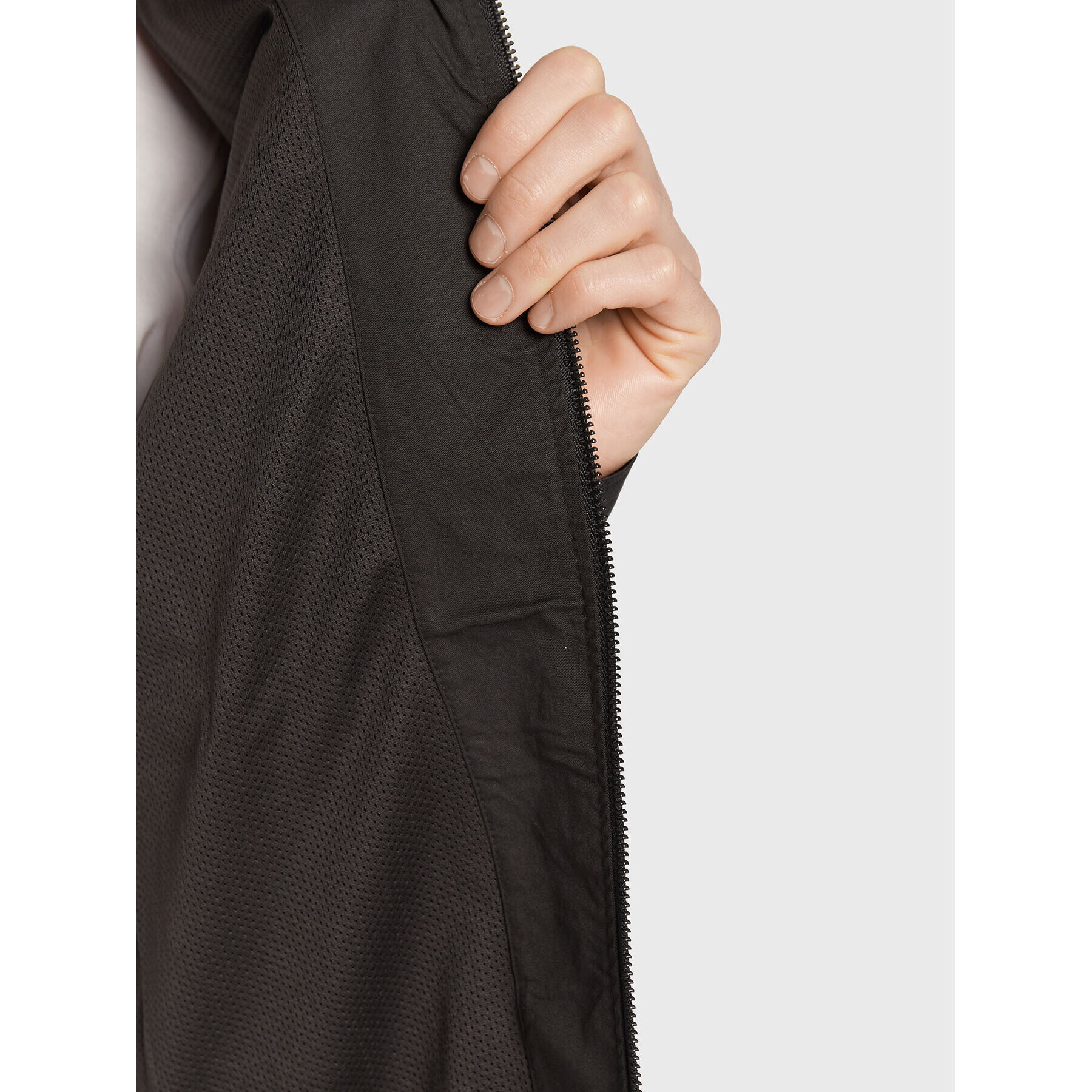 Fila Преходно яке Termoli FAM0148 Черен Regular Fit - Pepit.bg