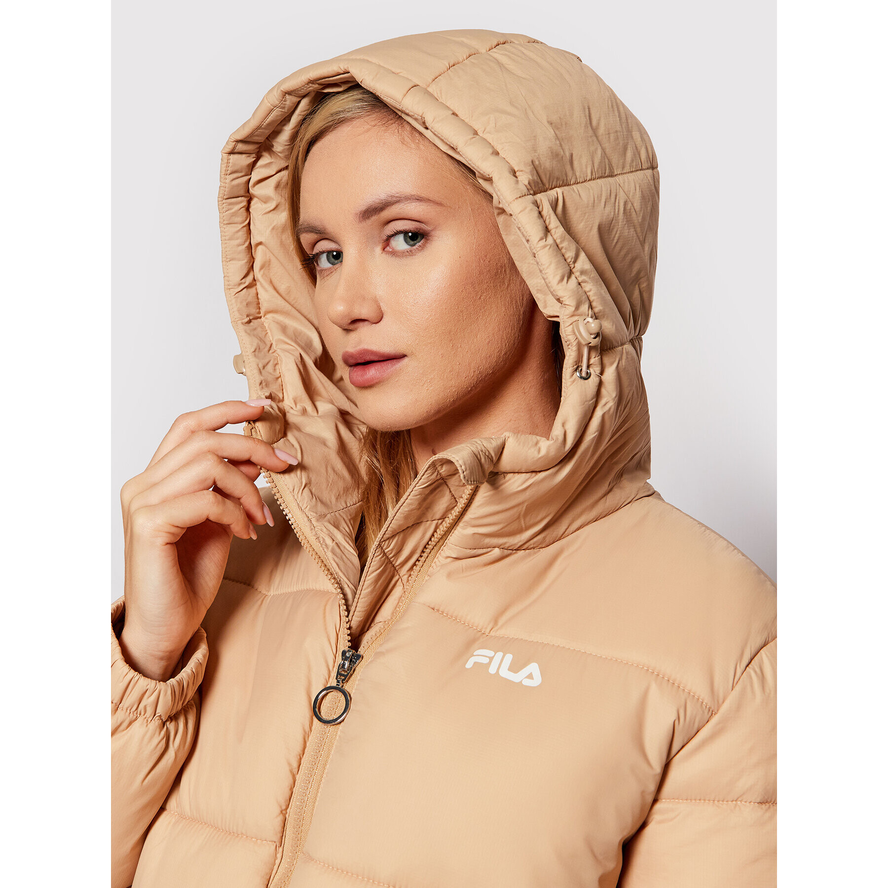 Fila Пухено яке Embla 688932 Бежов Regular Fit - Pepit.bg