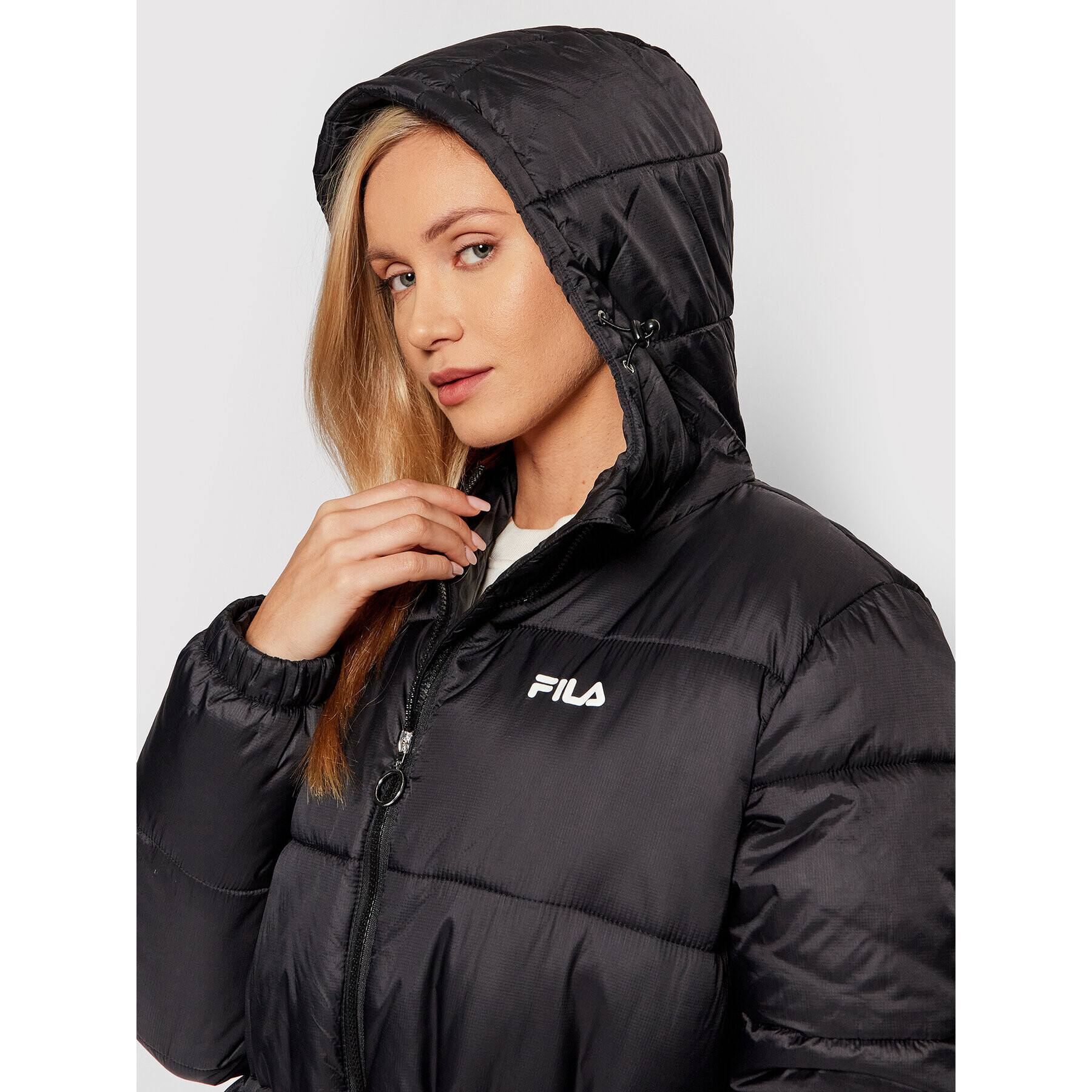 Fila Пухено яке Embla 688932 Черен Regular Fit - Pepit.bg