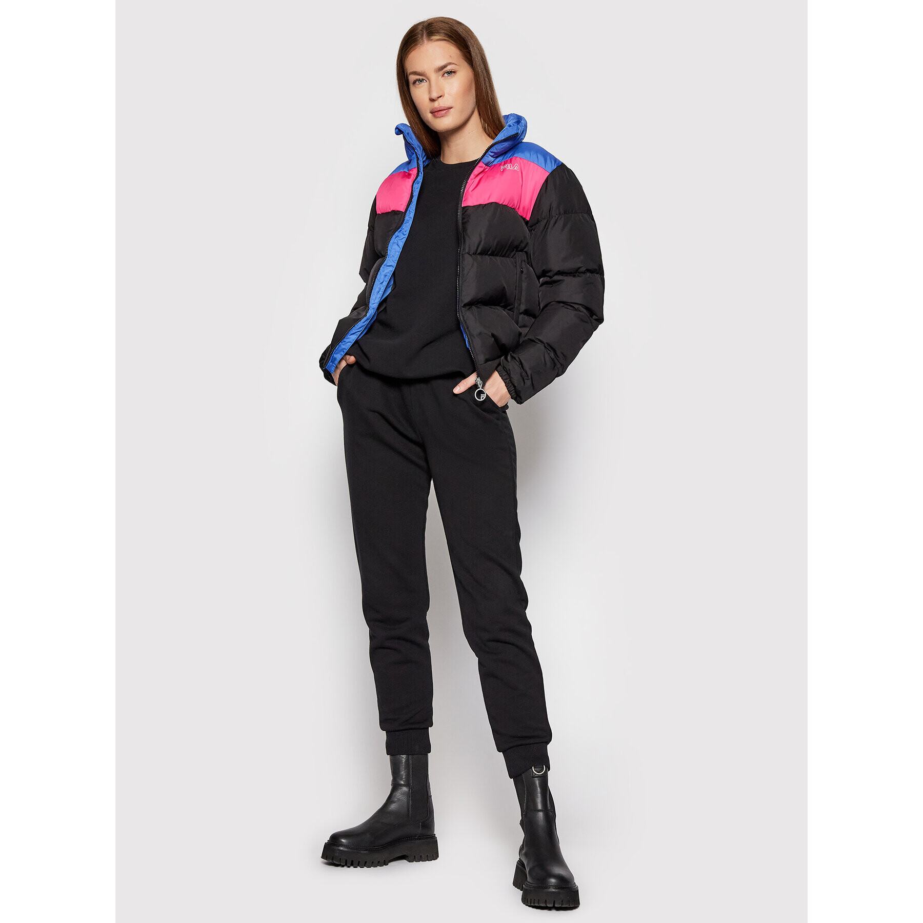 Fila Пухено яке Iris 683493 Черен Regular Fit - Pepit.bg