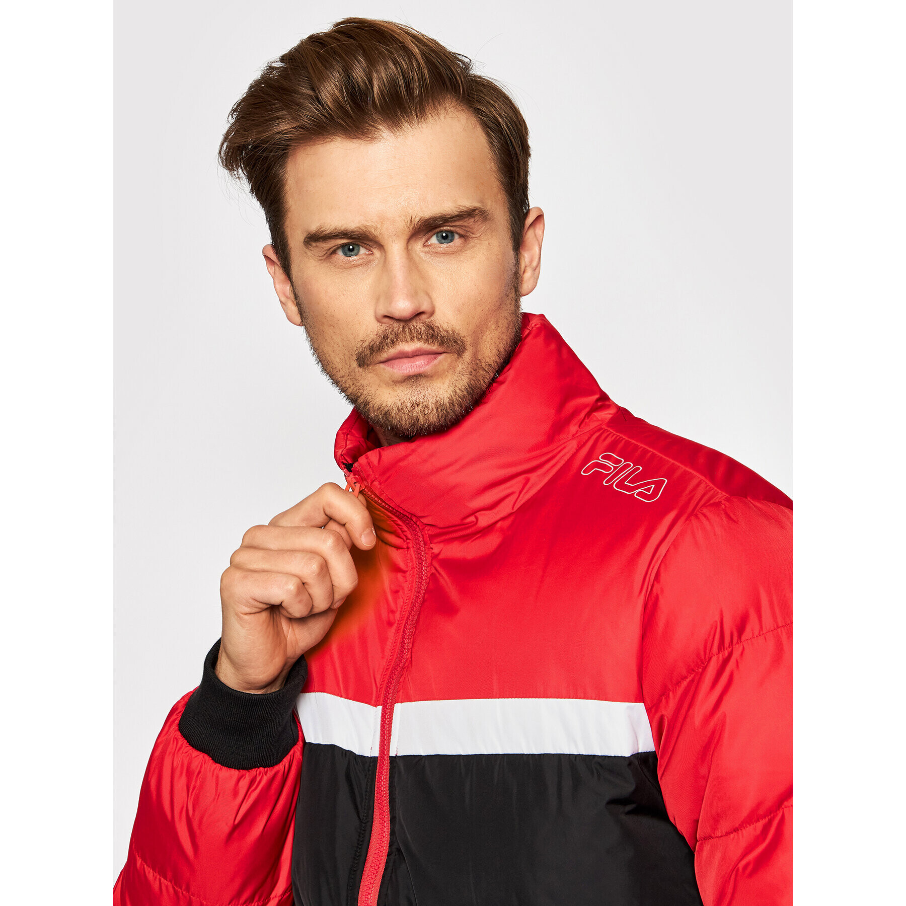 Fila Пухено яке Oliver 683485 Червен Regular Fit - Pepit.bg