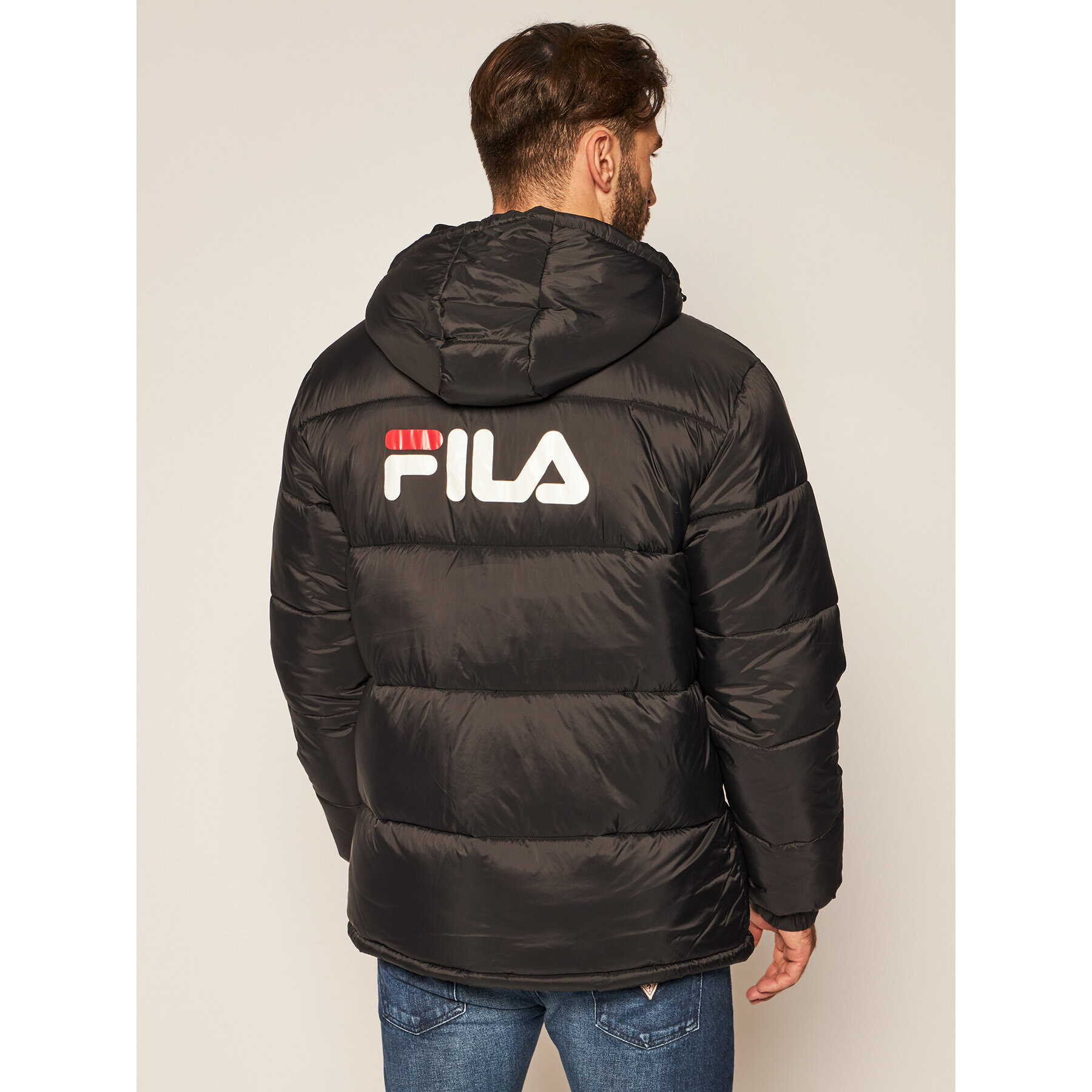 Fila Пухено яке Scooter 687988 Черен Regular Fit - Pepit.bg