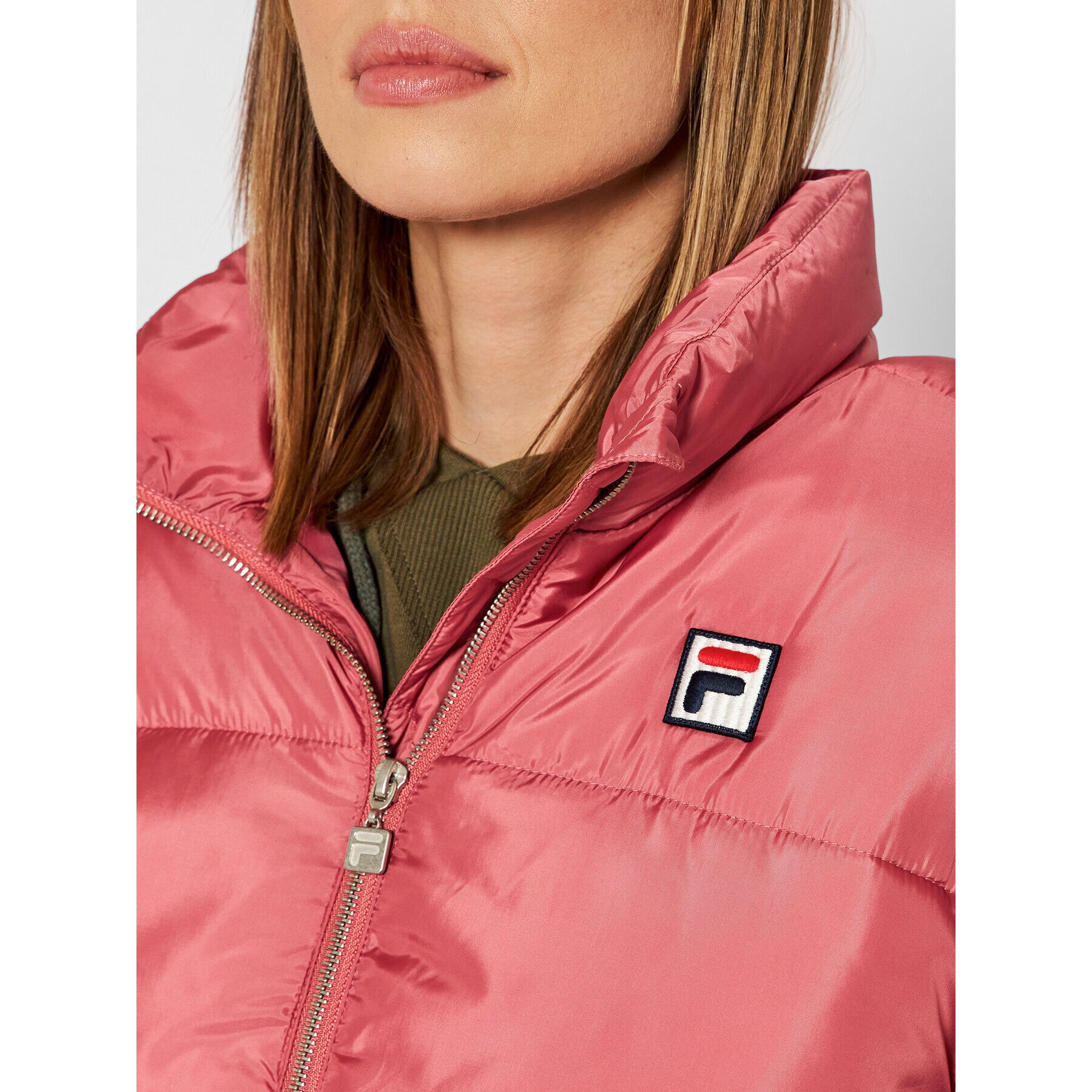 Fila Пухено яке Chaylse 688973 Розов Regular Fit - Pepit.bg