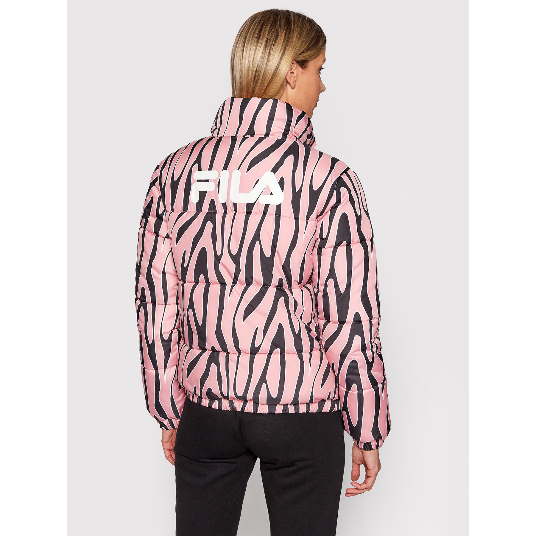 Fila Пухено яке Enid 688937 Розов Regular Fit - Pepit.bg
