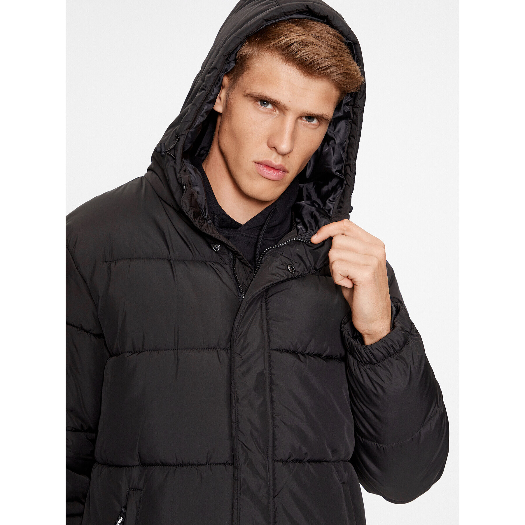 Fila Пухено яке FAM0455 Черен Regular Fit - Pepit.bg