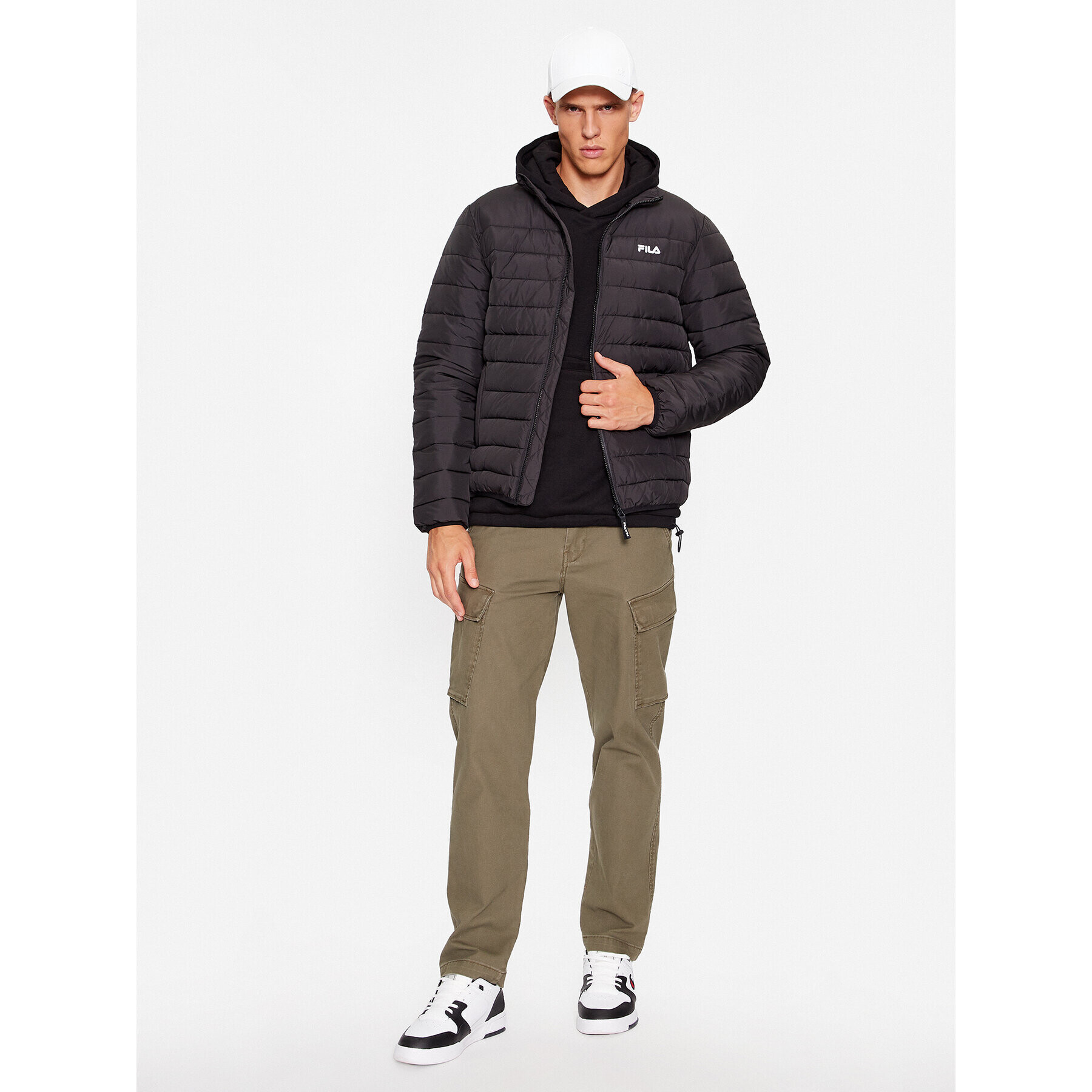 Fila Пухено яке FAM0456 Черен Regular Fit - Pepit.bg