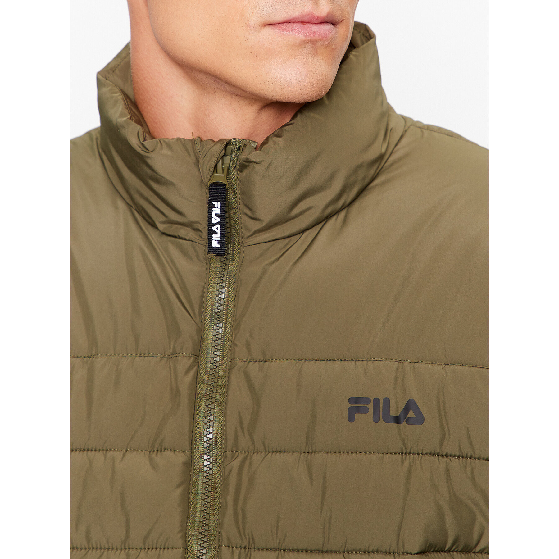 Fila Пухено яке FAM0456 Зелен Regular Fit - Pepit.bg