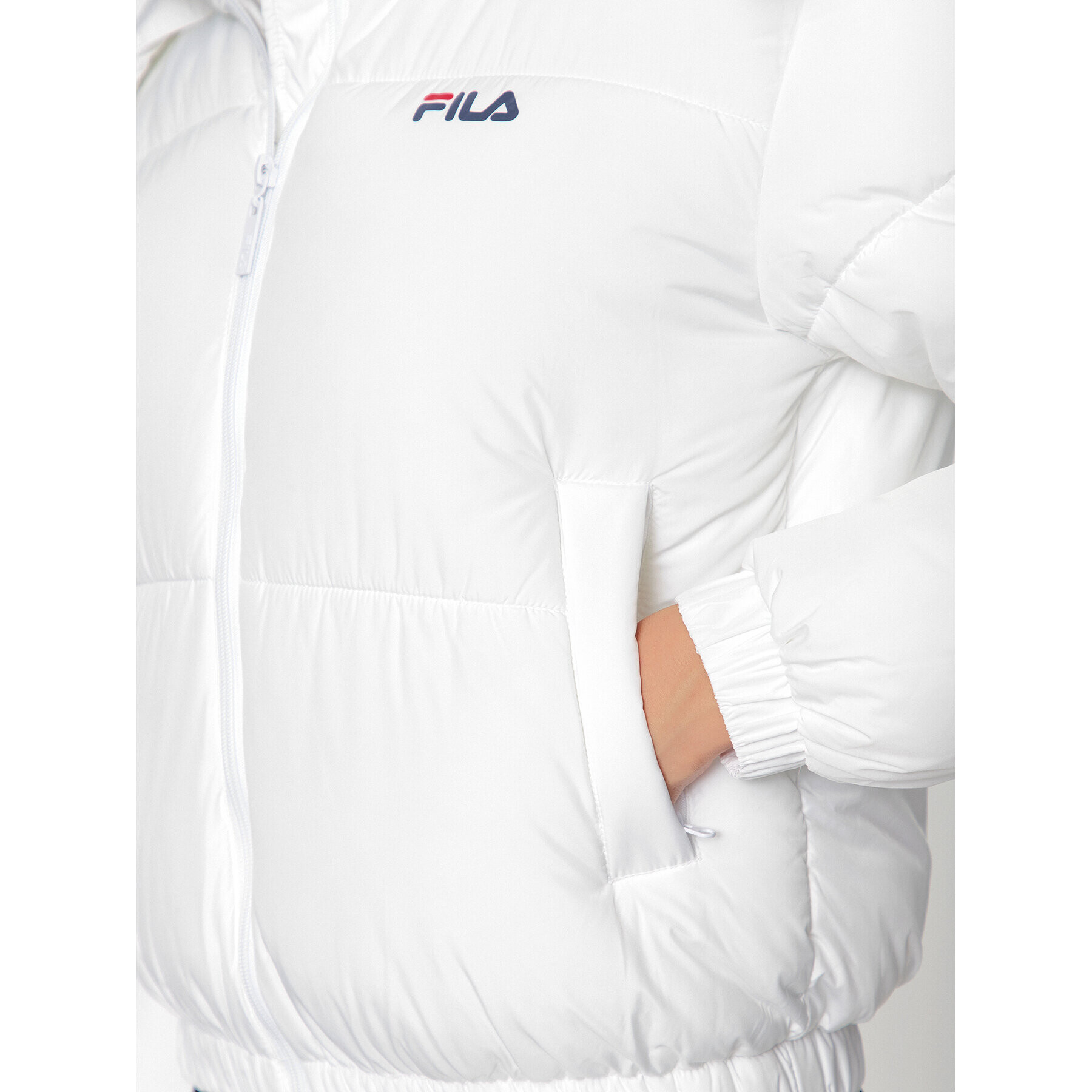 Fila Пухено яке FAW0549 Бял Regular Fit - Pepit.bg