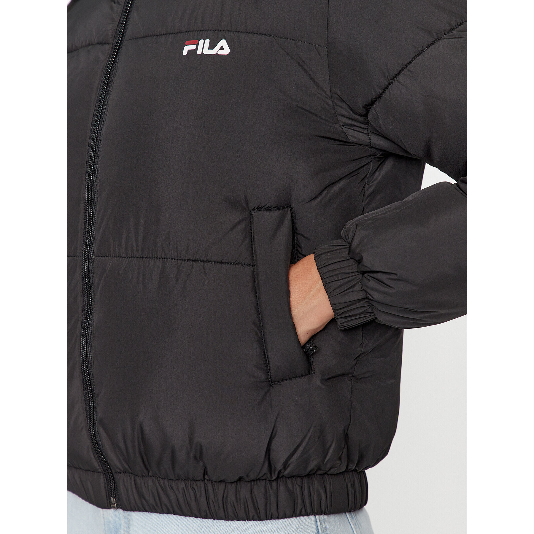 Fila Пухено яке FAW0549 Черен Regular Fit - Pepit.bg