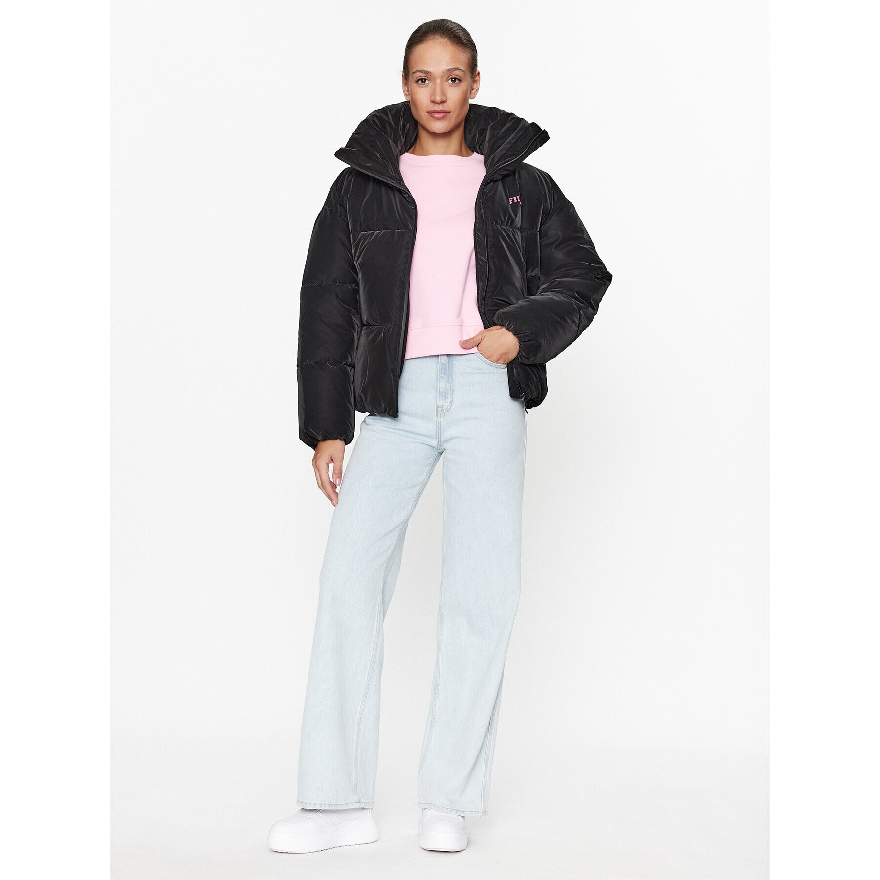 Fila Пухено яке FAW0645 Черен Regular Fit - Pepit.bg