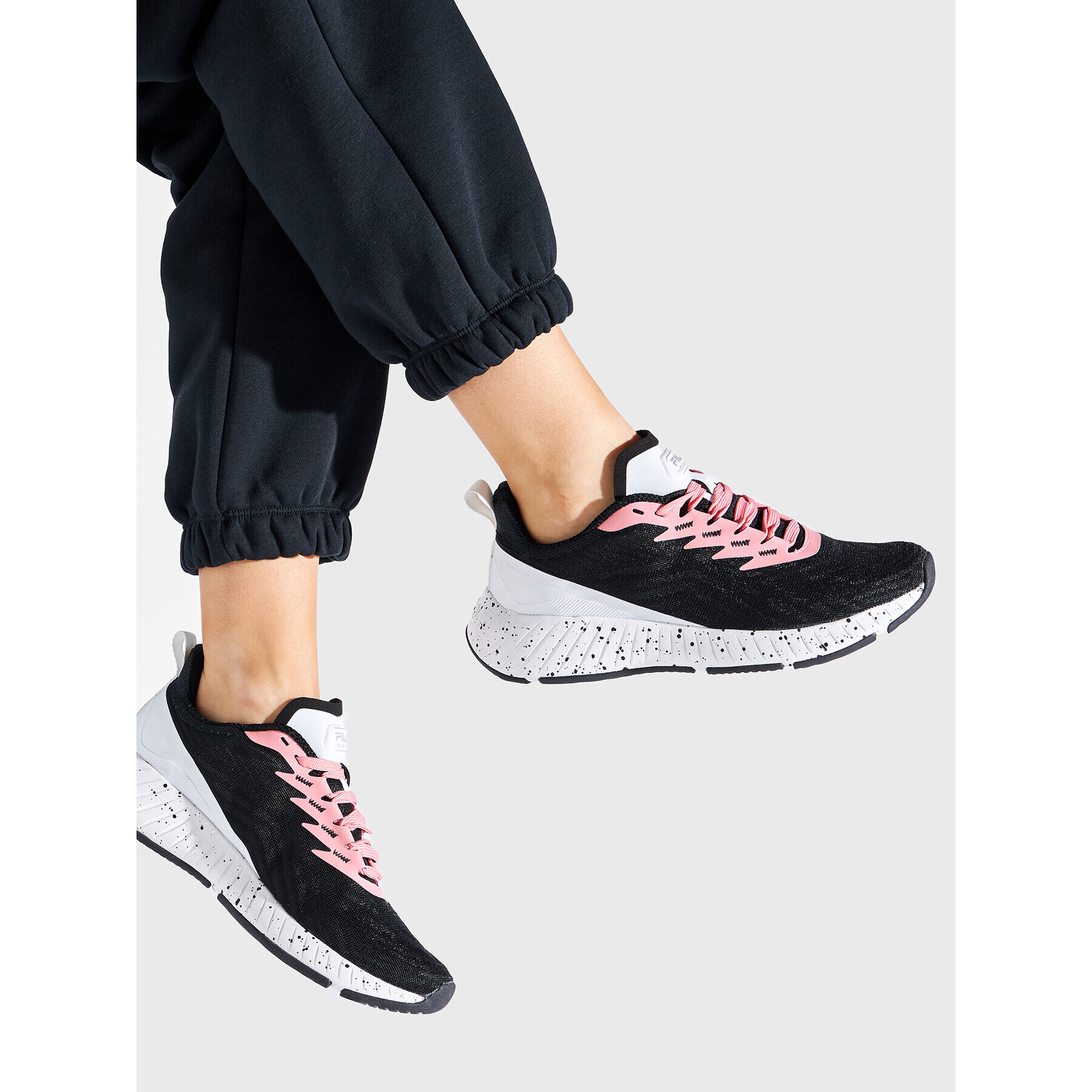 Fila Сникърси Novanine Wmn FFW0117.83092 Черен - Pepit.bg