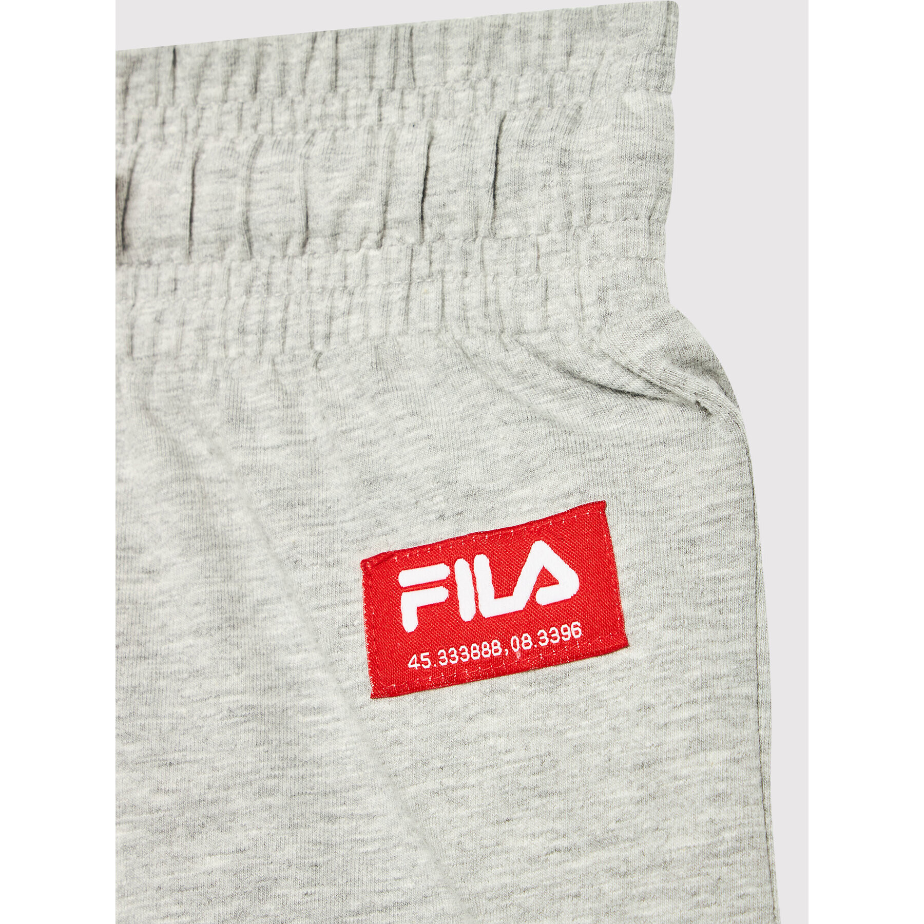 Fila Спортни шорти Tiflis FAT0009 Сив Regular Fit - Pepit.bg