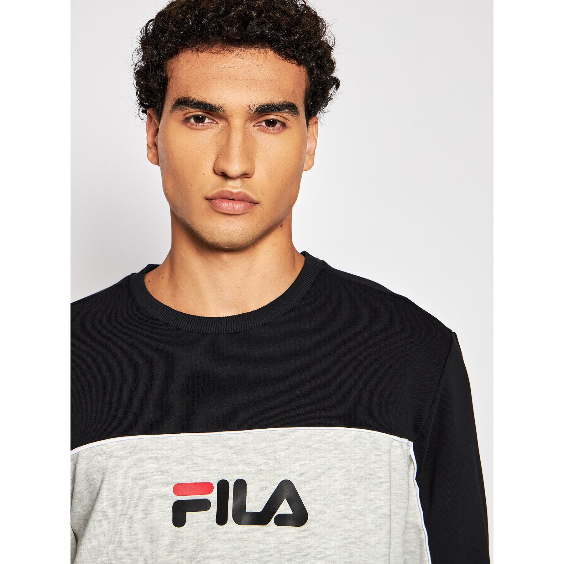 Fila Суитшърт Aqil 688467 Бял Regular Fit - Pepit.bg