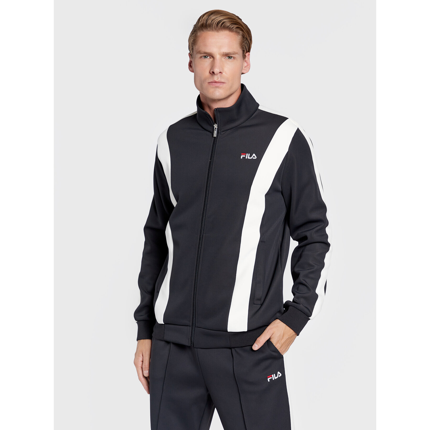 Fila Суитшърт Bastia FAM0173 Черен Regular Fit - Pepit.bg