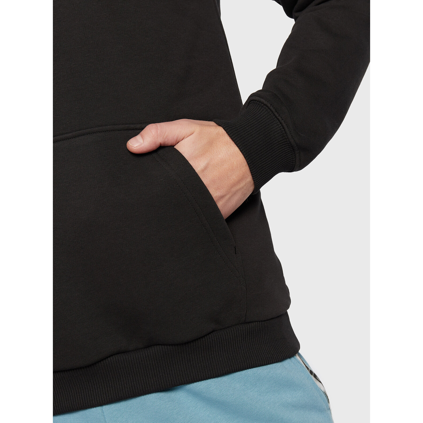 Fila Суитшърт Beltinci FAM0159 Черен Regular Fit - Pepit.bg