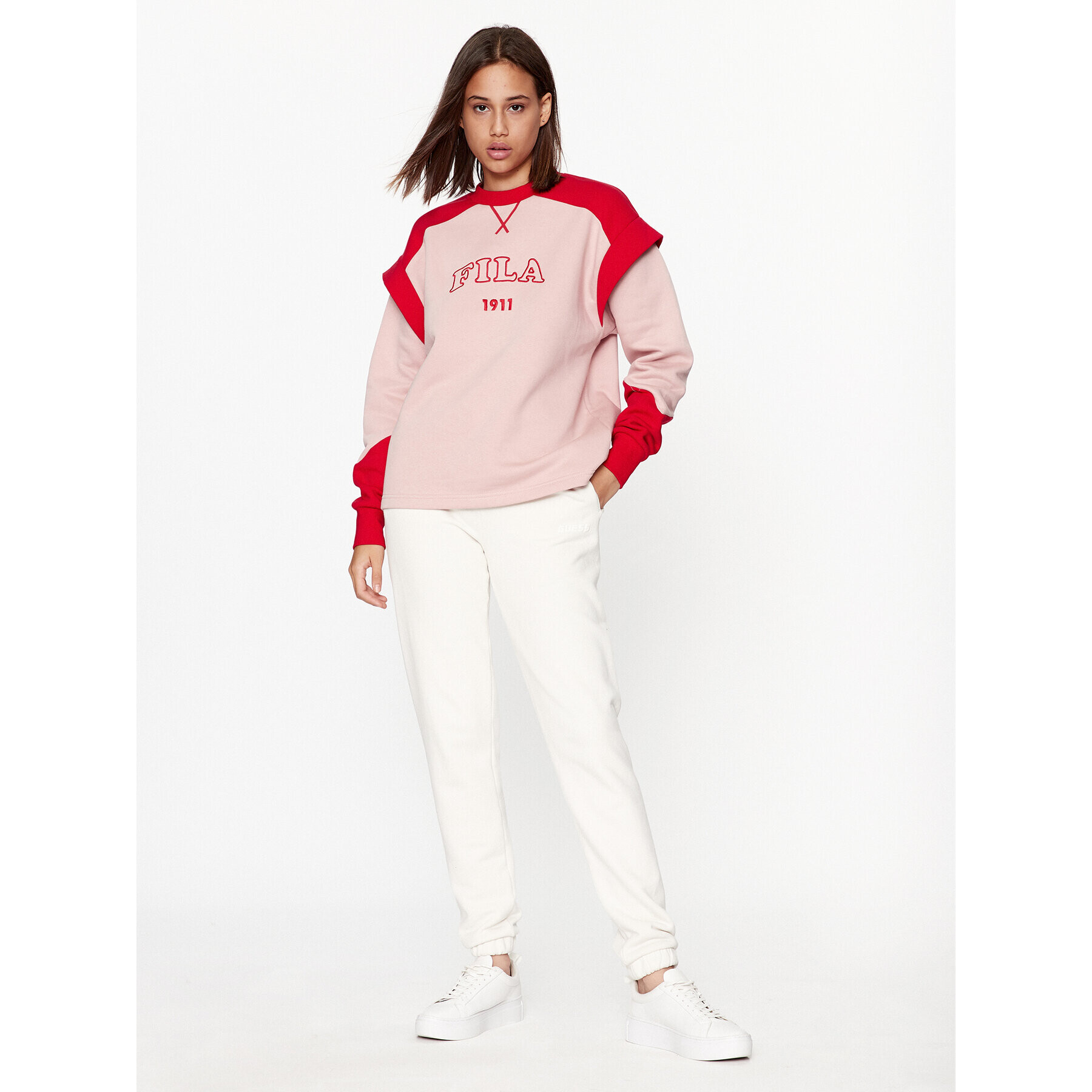 Fila Суитшърт FAW0633 Розов Regular Fit - Pepit.bg