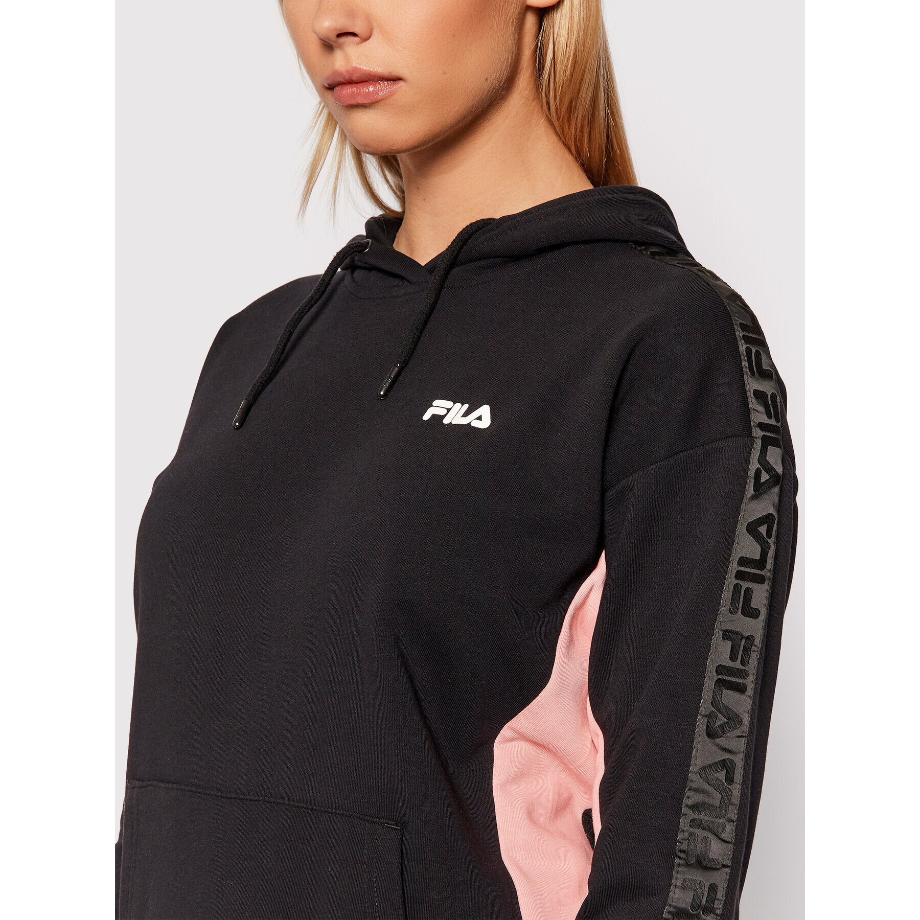 Fila Суитшърт Nage 688987 Черен Regular Fit - Pepit.bg