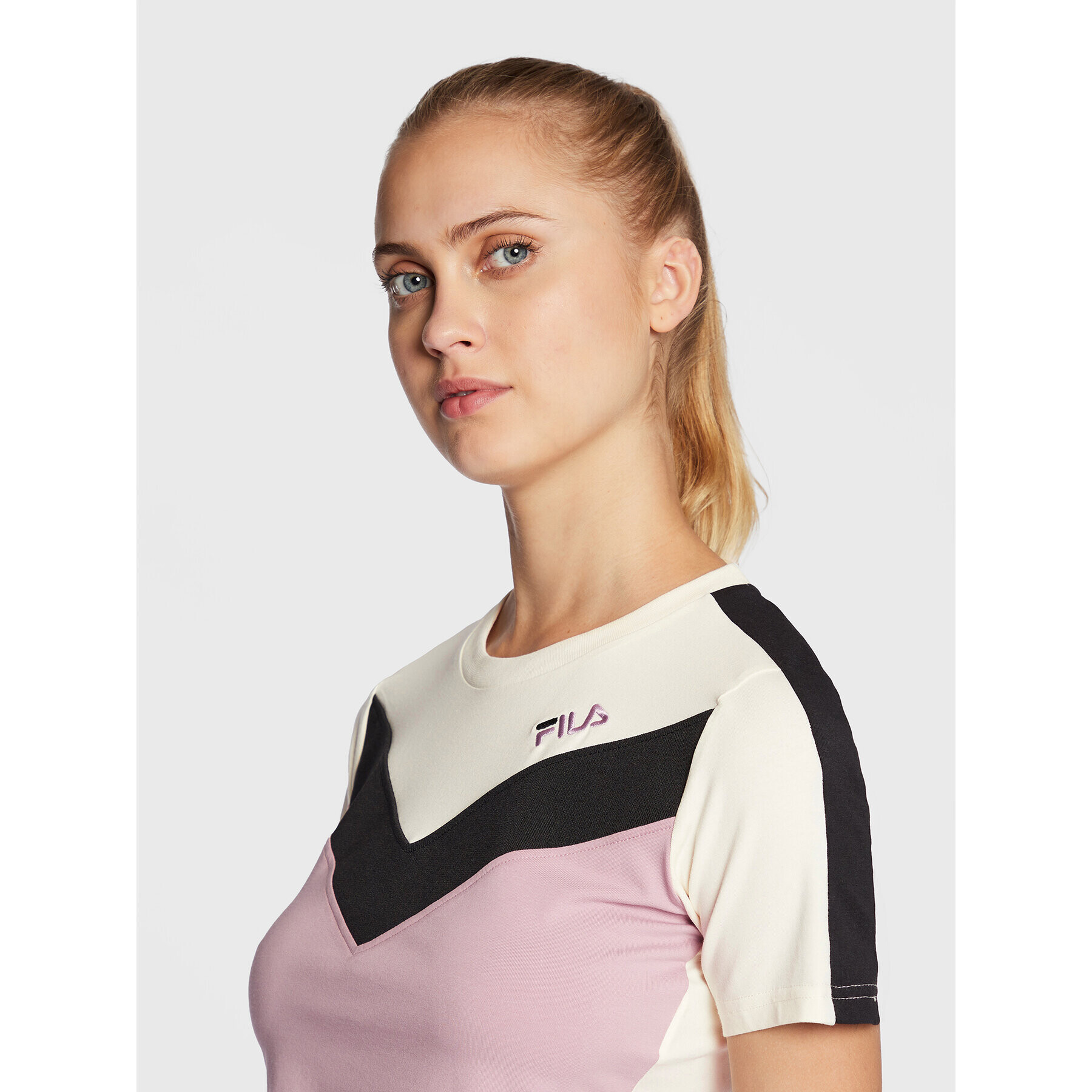 Fila Тишърт Biella FAW0272 Бял Slim Fit - Pepit.bg