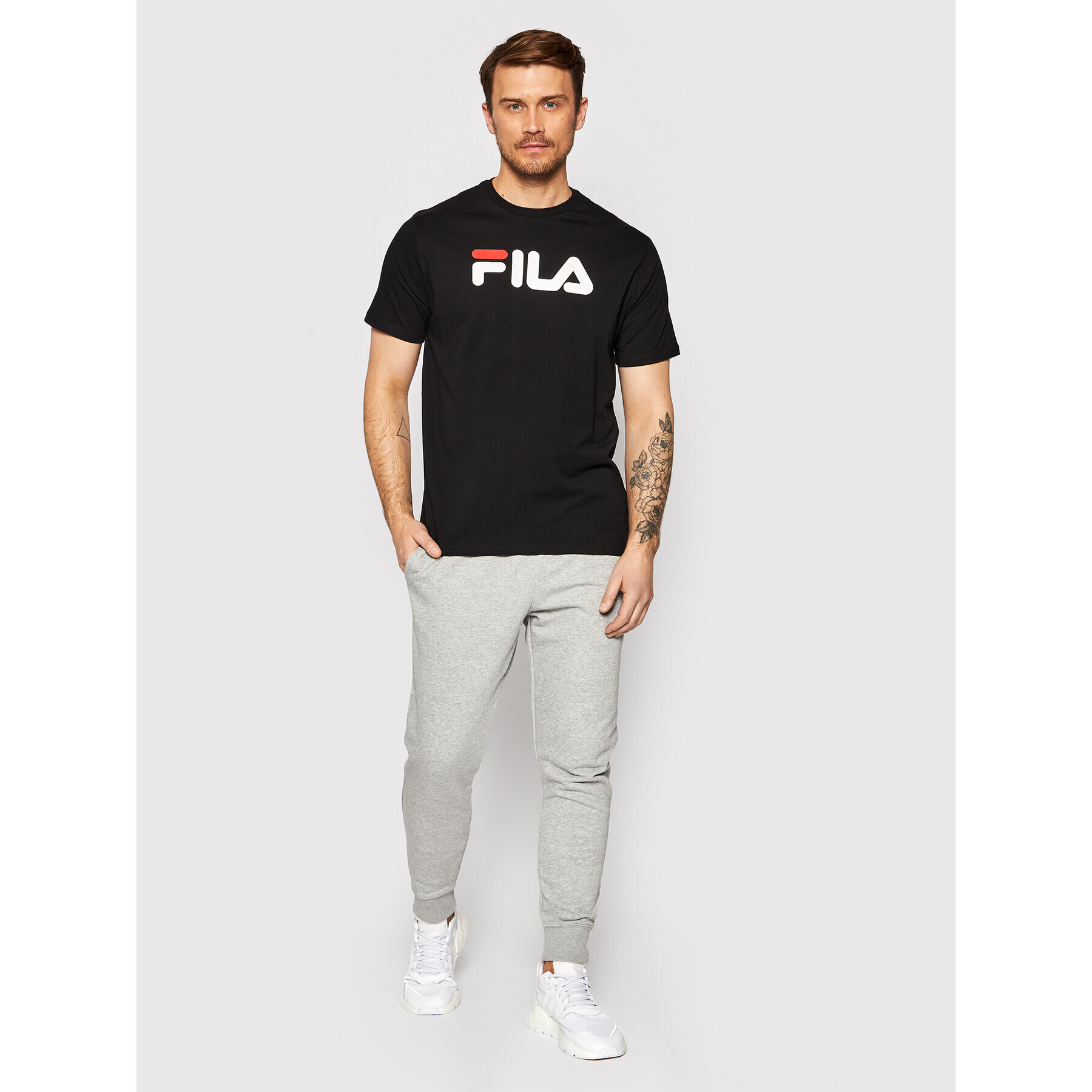 Fila Тишърт Unisex 681093 Черен Regular Fit - Pepit.bg