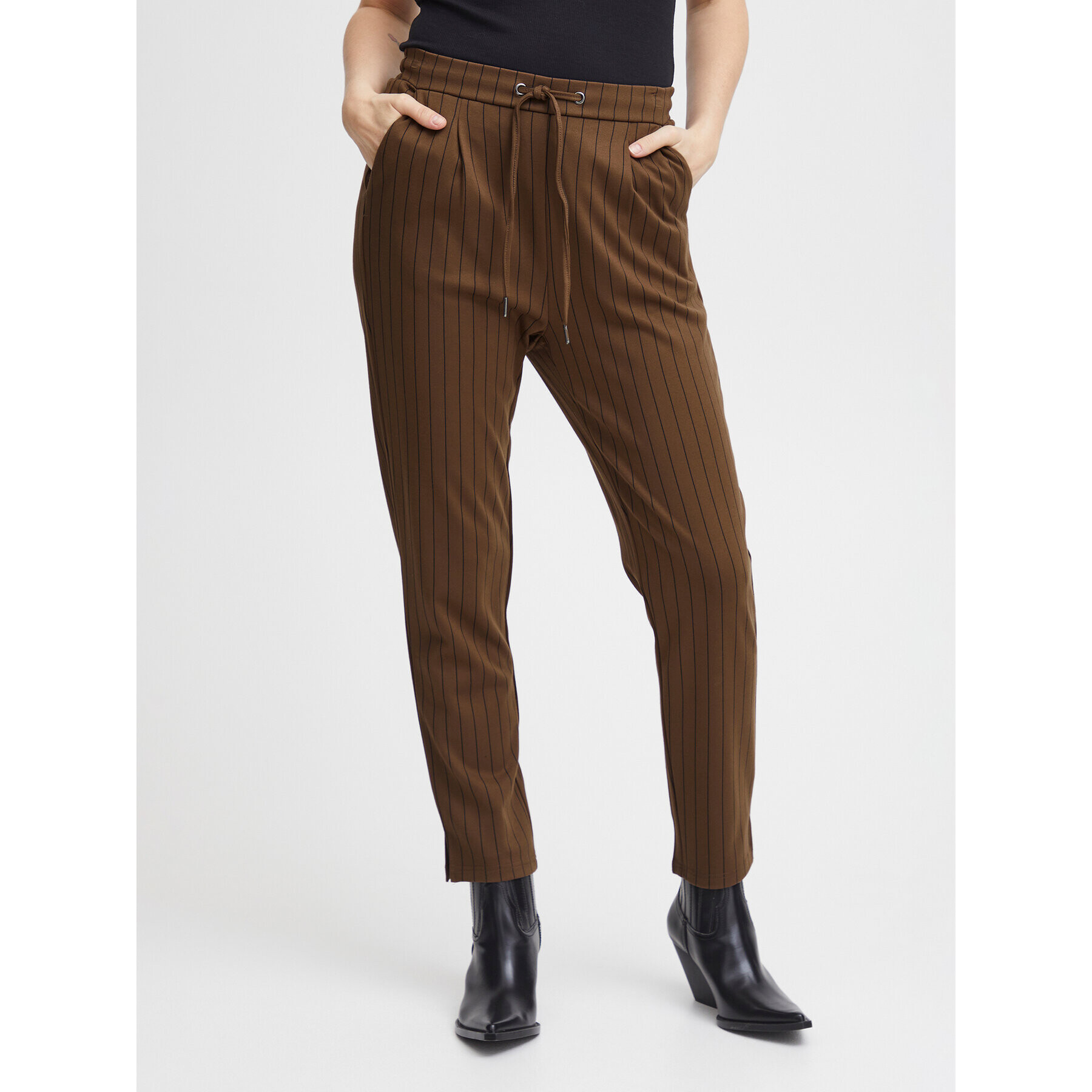 Fransa Текстилни панталони 20610972 Кафяв Regular Fit - Pepit.bg