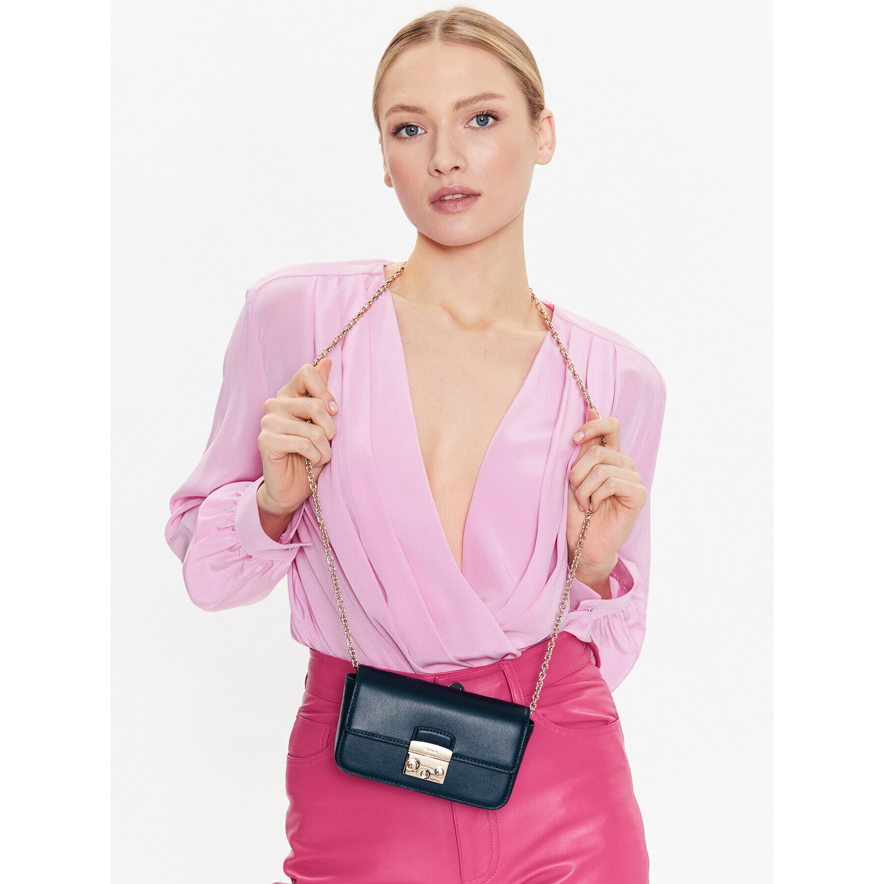 Furla Дамска чанта Metropolis WE00446-AX0733-1785S-1-007-20-CN-E Син - Pepit.bg