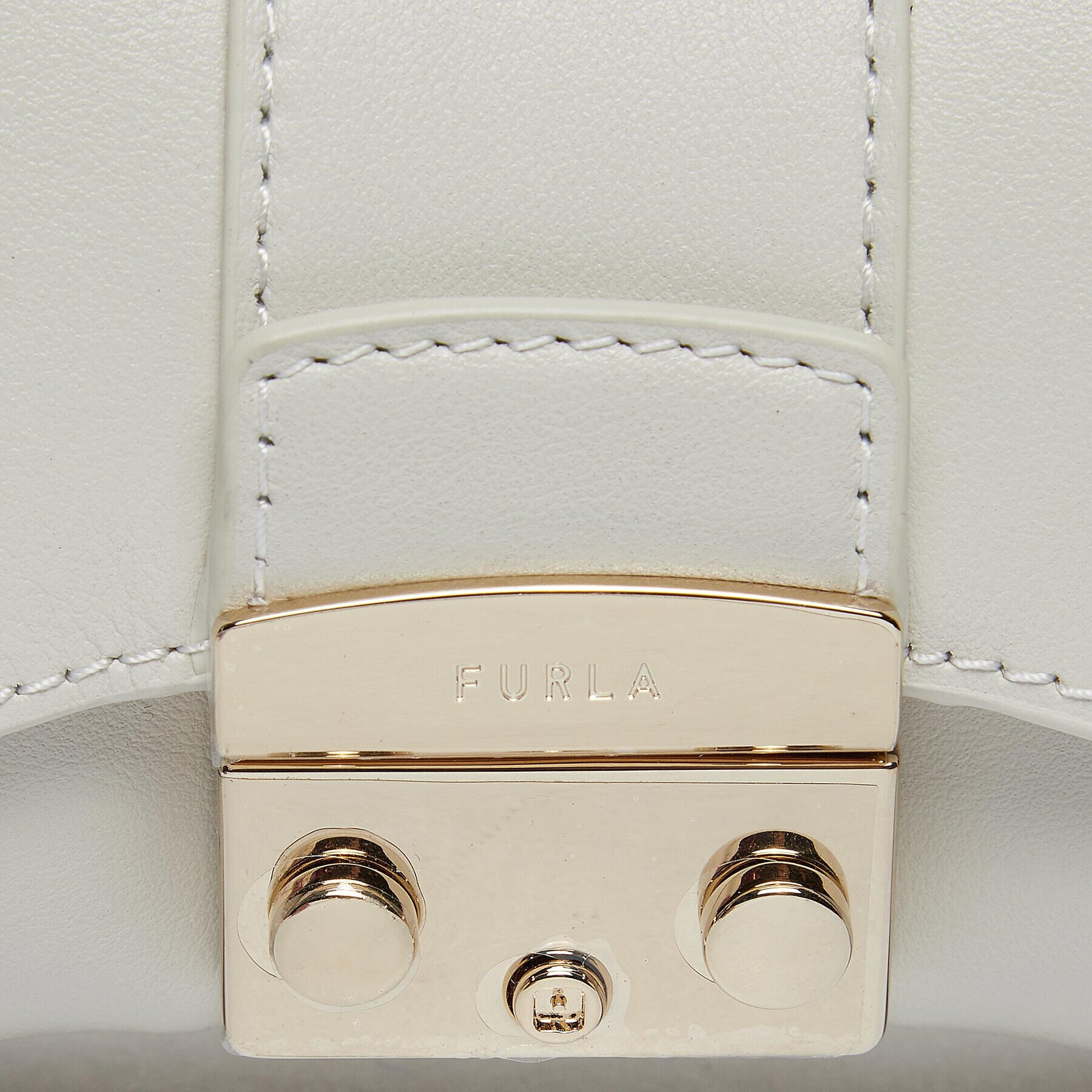 Furla Дамска чанта Metropolis WE00527-BX1709-1704S-1007 Екрю - Pepit.bg