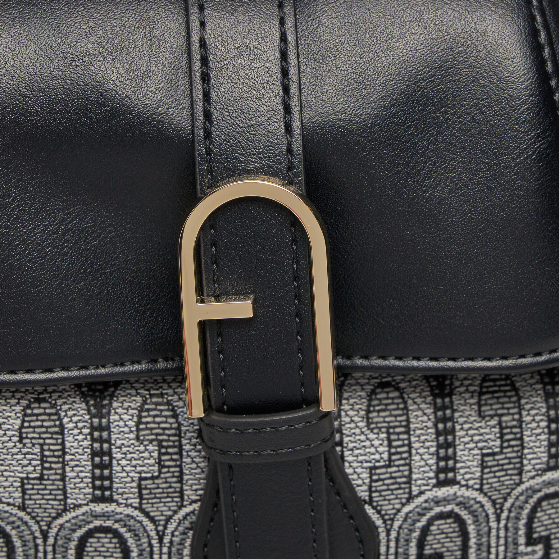 Furla Раница Flow S Backpack WB01084-BX2562-2683S-1007 Сив - Pepit.bg