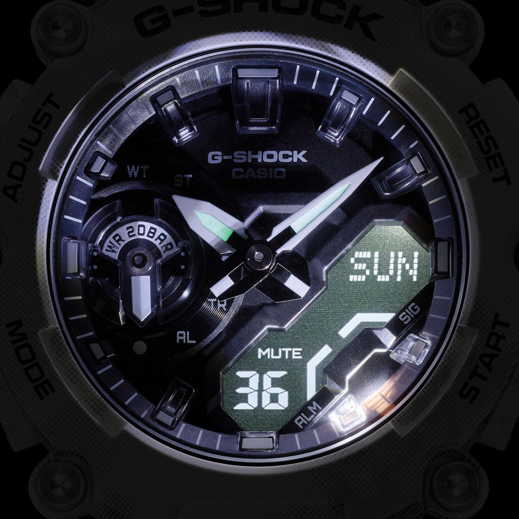 G-Shock Часовник GA-2200GC-7AER Бял - Pepit.bg