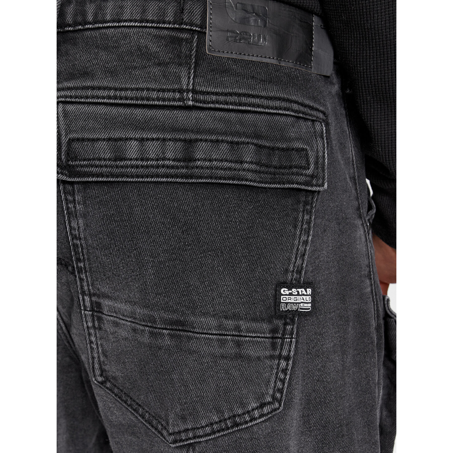 G-Star Raw Дънки 3D D23972-B479-G108 Черен Tapered Fit - Pepit.bg