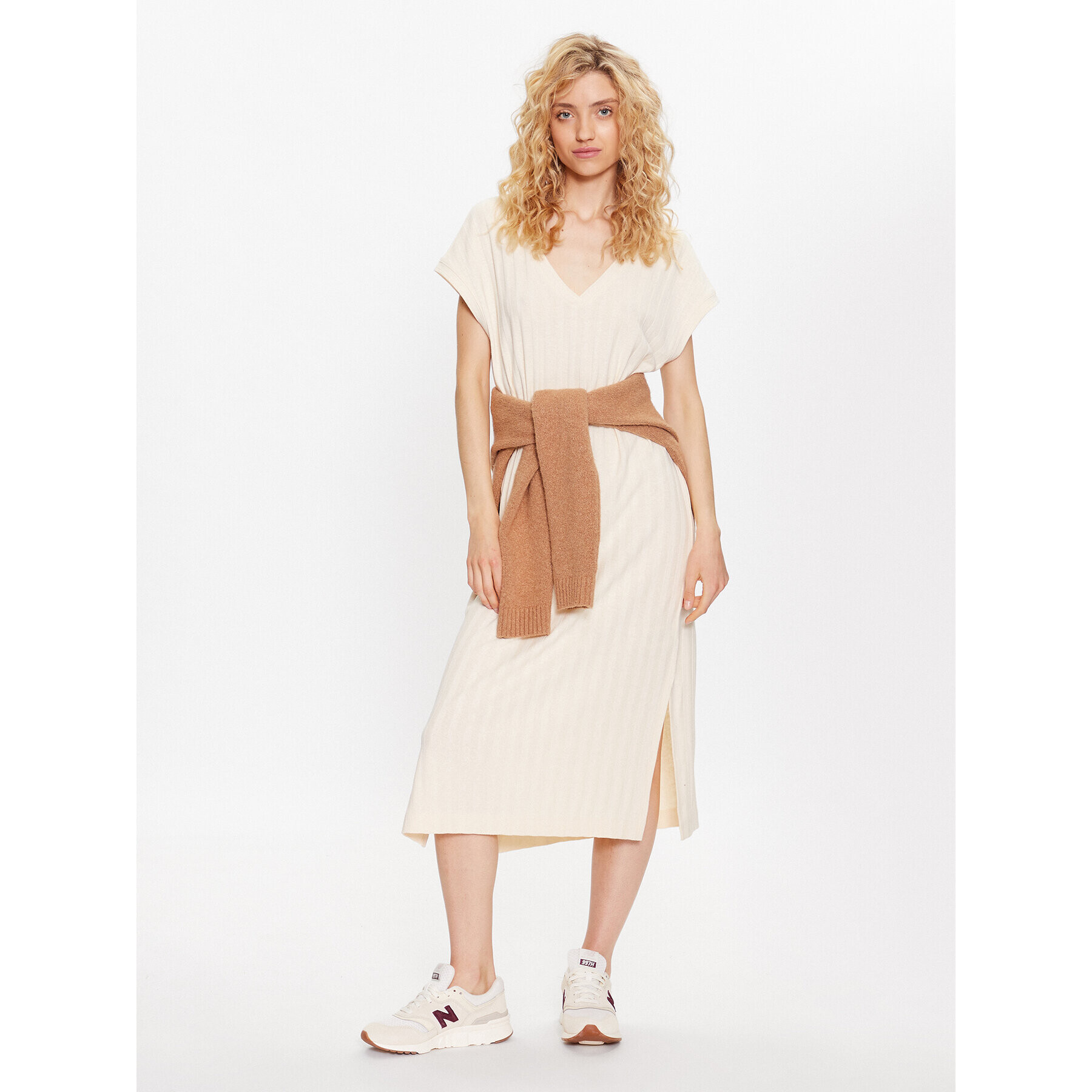 Gant Ежедневна рокля 4201328 Бежов Relaxed Fit - Pepit.bg