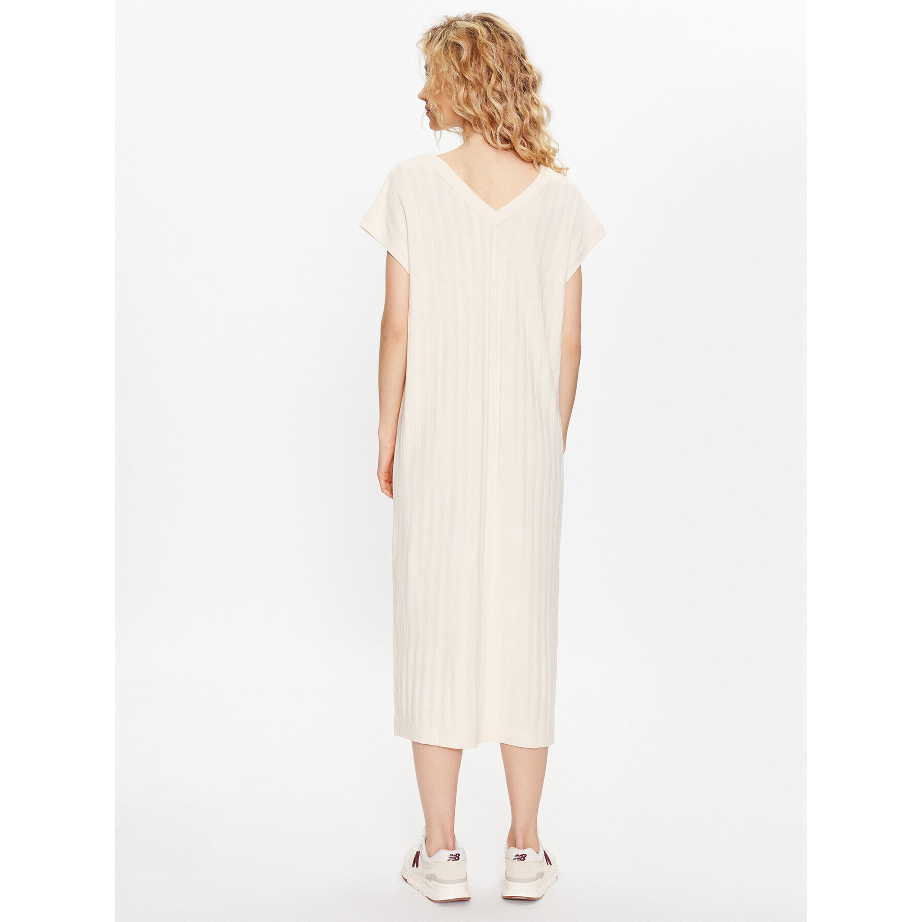 Gant Ежедневна рокля 4201328 Бежов Relaxed Fit - Pepit.bg
