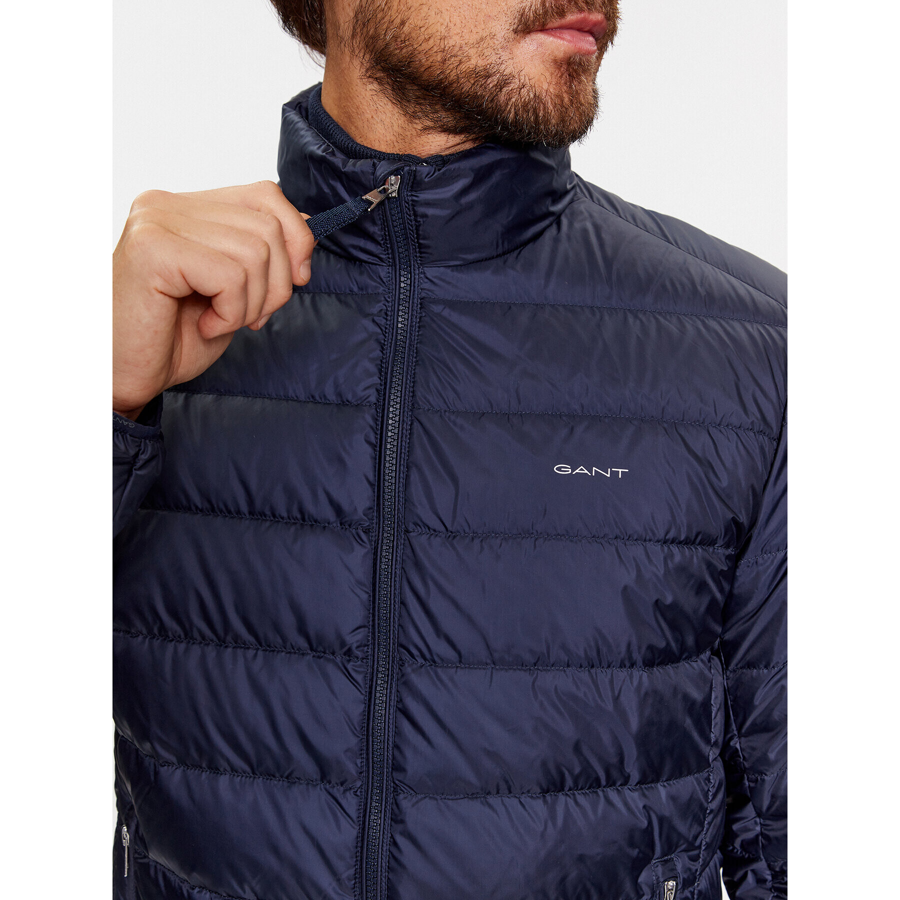 Gant Пухено яке Light Down Jacket 7006298 Тъмносин Regular Fit - Pepit.bg