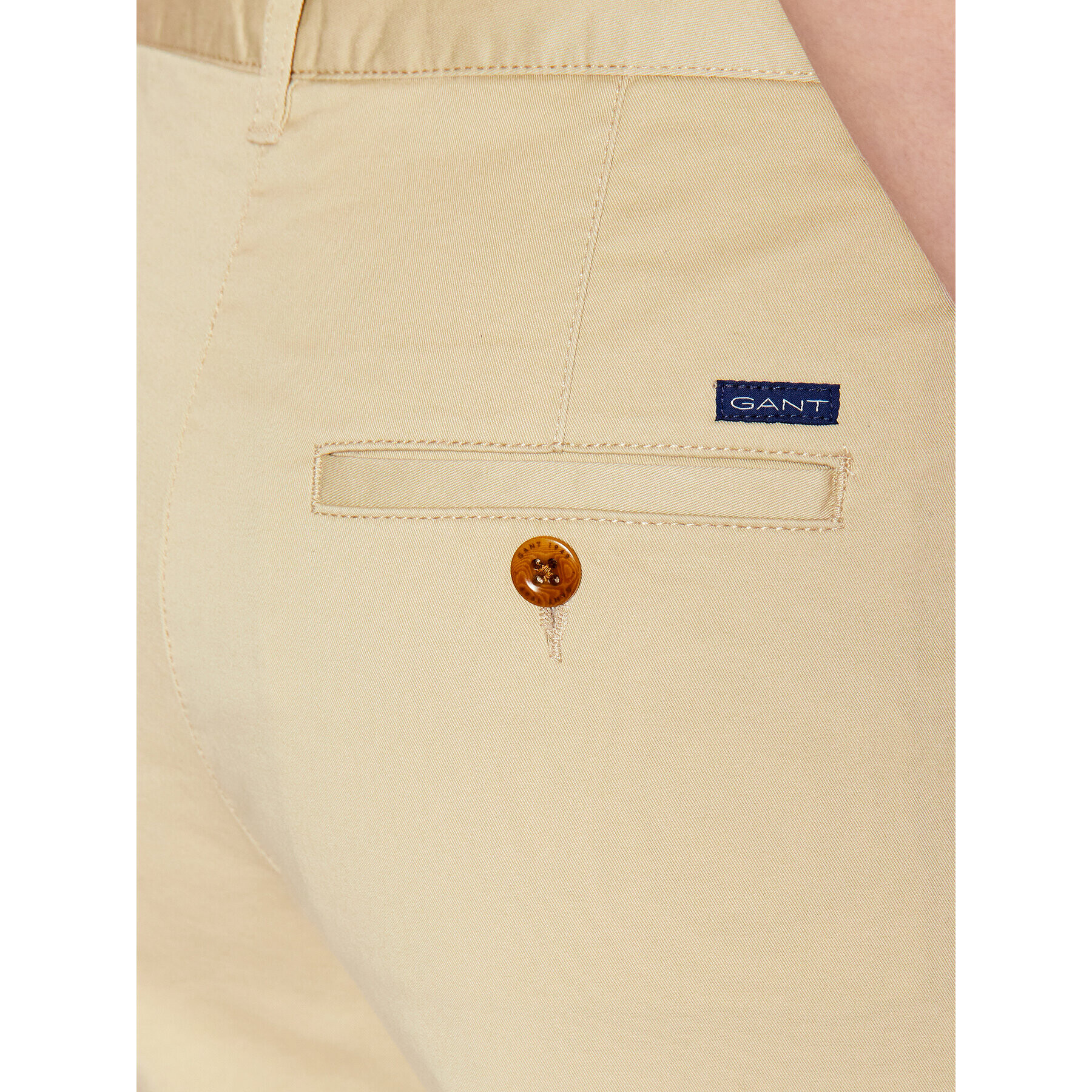 Gant Шорти от плат Classic 4020049 Бежов Slim Fit - Pepit.bg