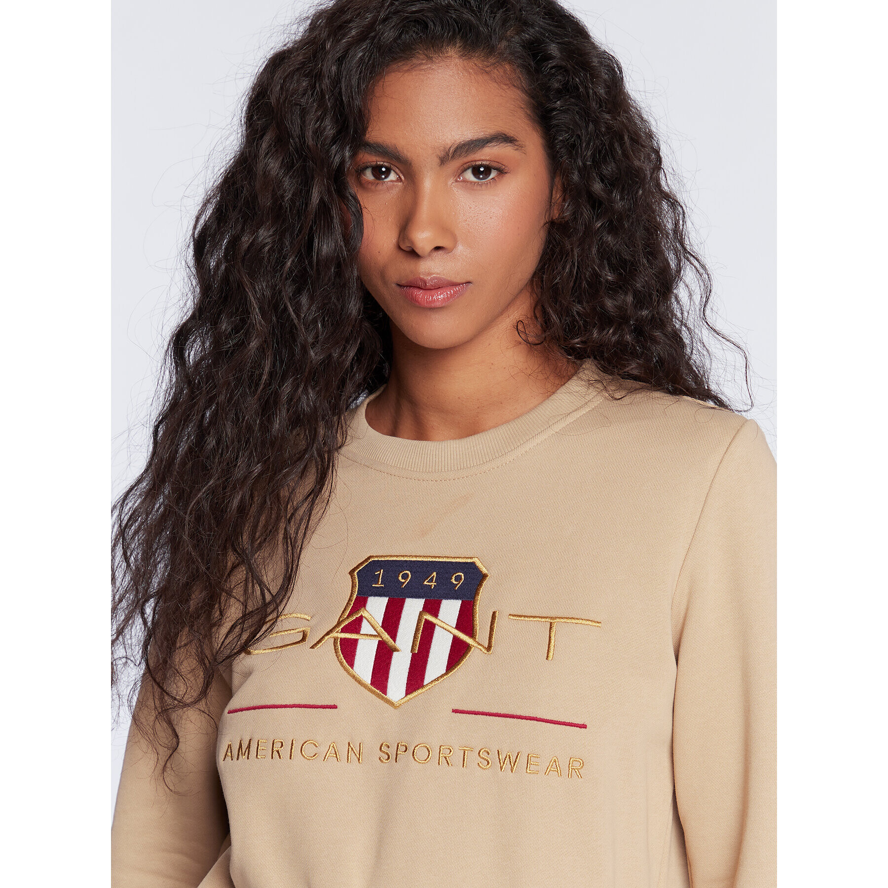 Gant Суитшърт Archive Shield 4204688 Бежов Regular Fit - Pepit.bg