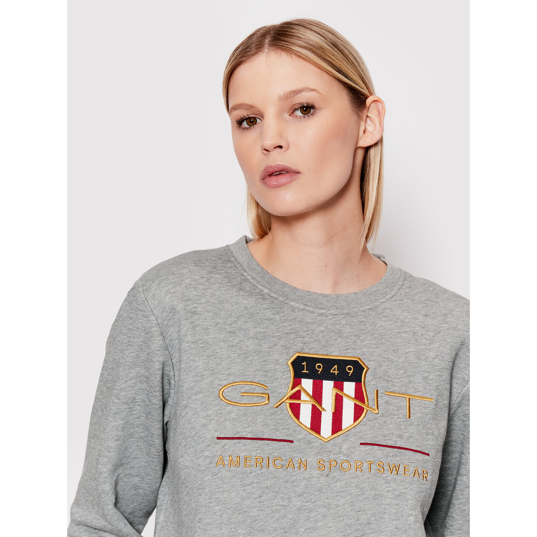 Gant Суитшърт Archive Shield 4204688 Сив Regular Fit - Pepit.bg