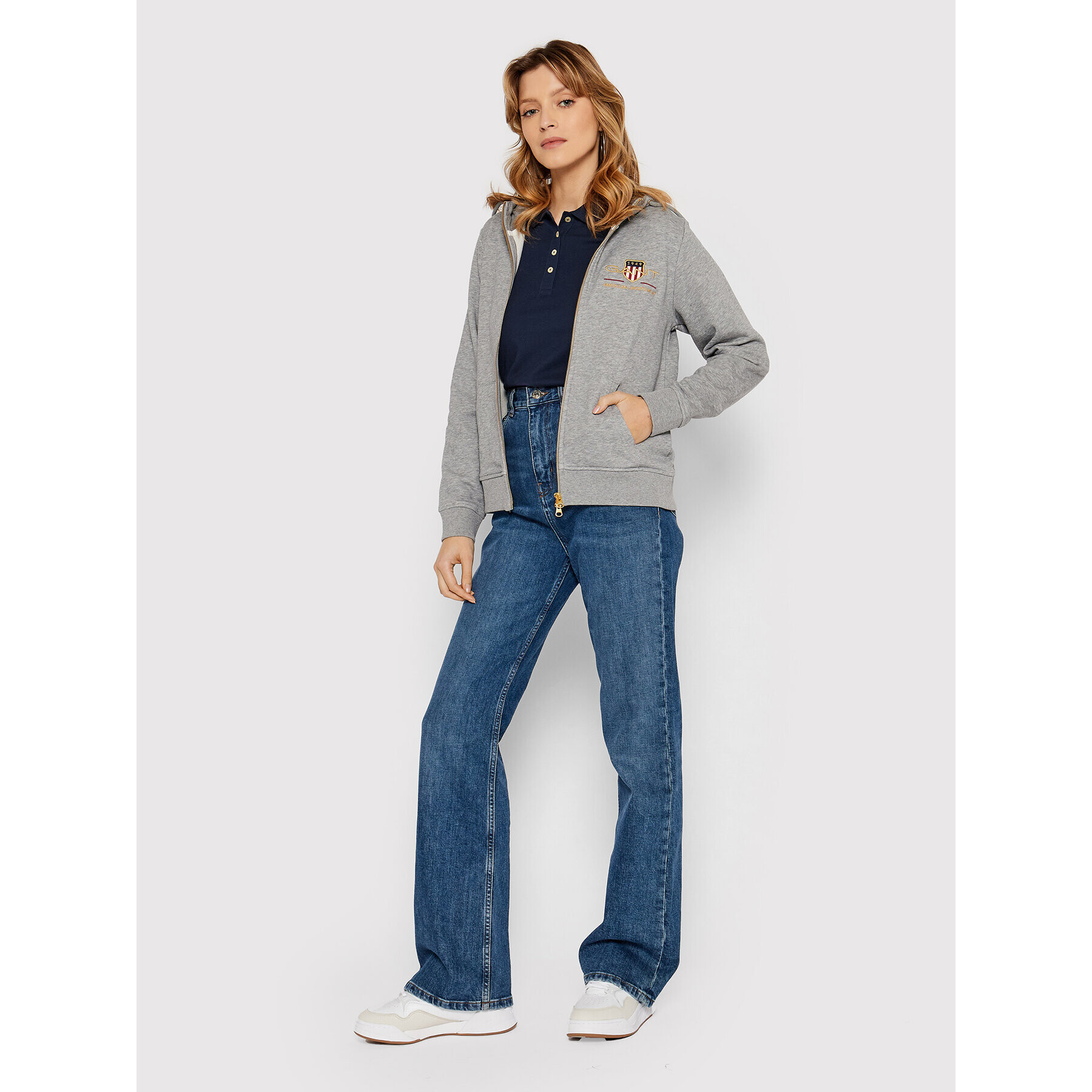 Gant Суитшърт Archive Shield 4204689 Сив Regular Fit - Pepit.bg