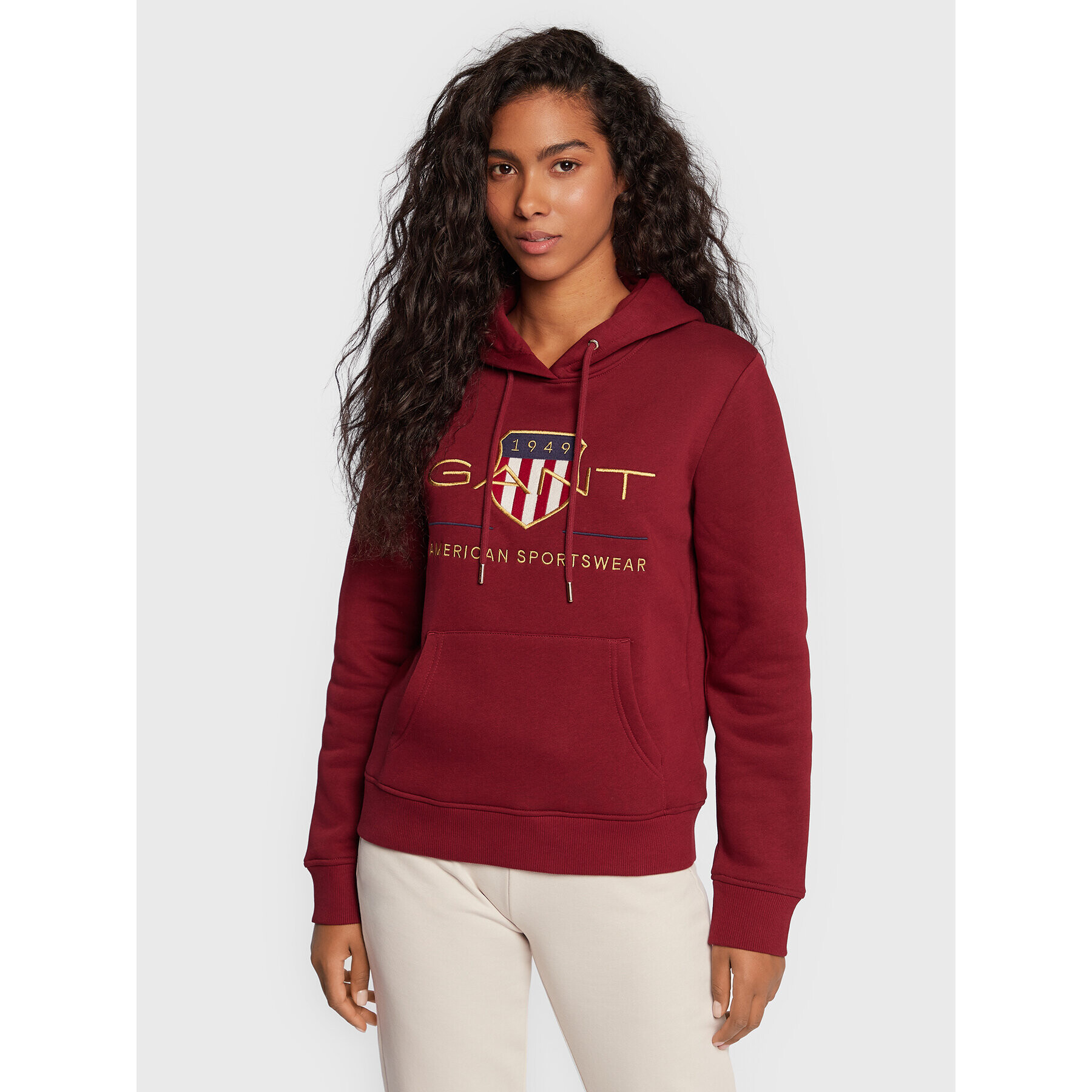 Gant Суитшърт Archive Shield 4204690 Бордо Regular Fit - Pepit.bg