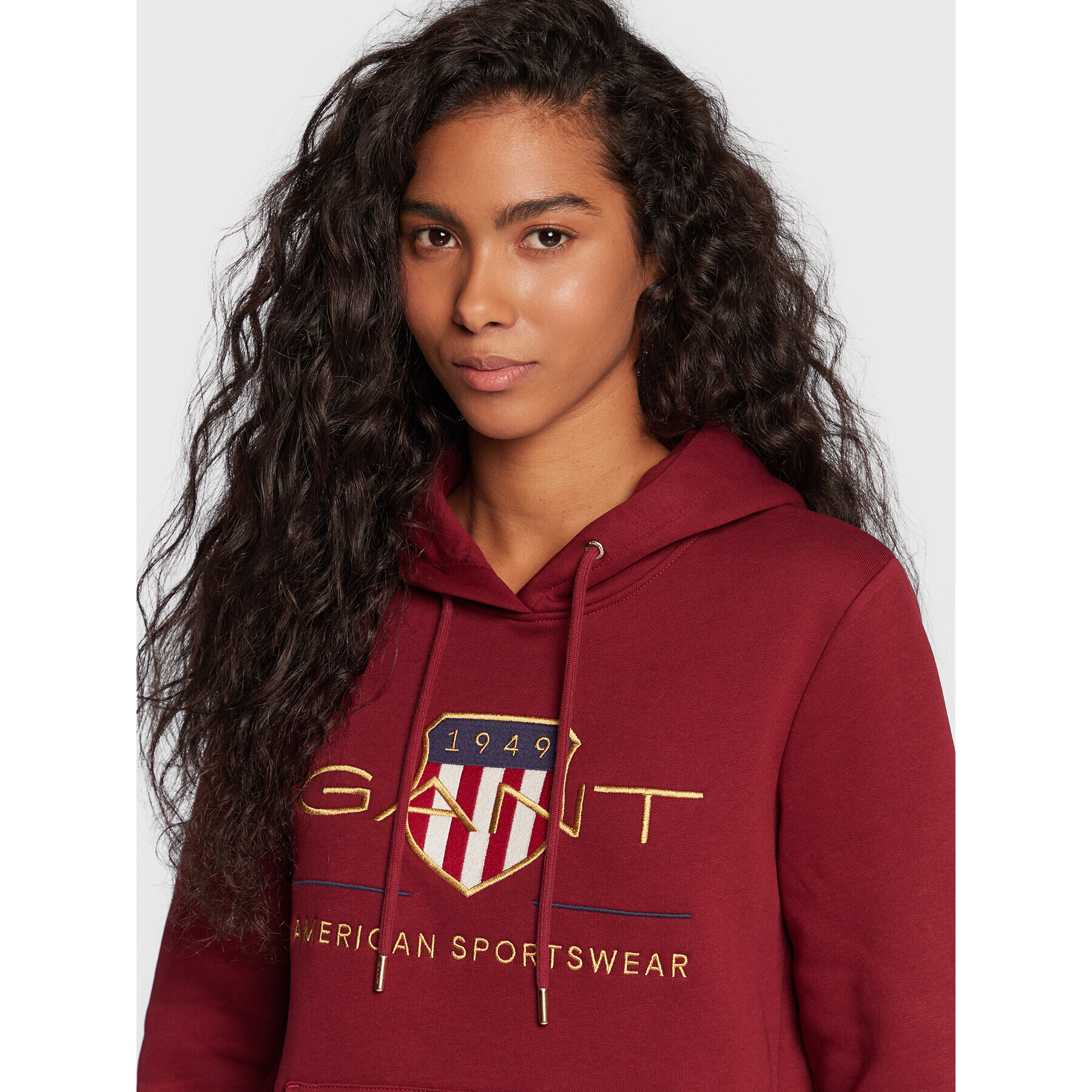 Gant Суитшърт Archive Shield 4204690 Бордо Regular Fit - Pepit.bg