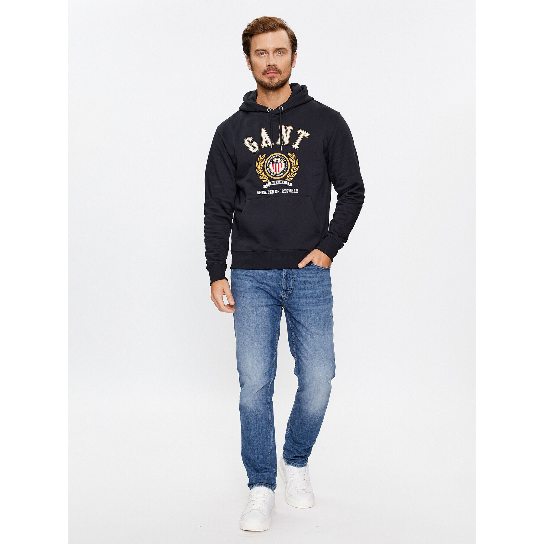 Gant Суитшърт Crest Hoodie 2006069 Черен Relaxed Fit - Pepit.bg