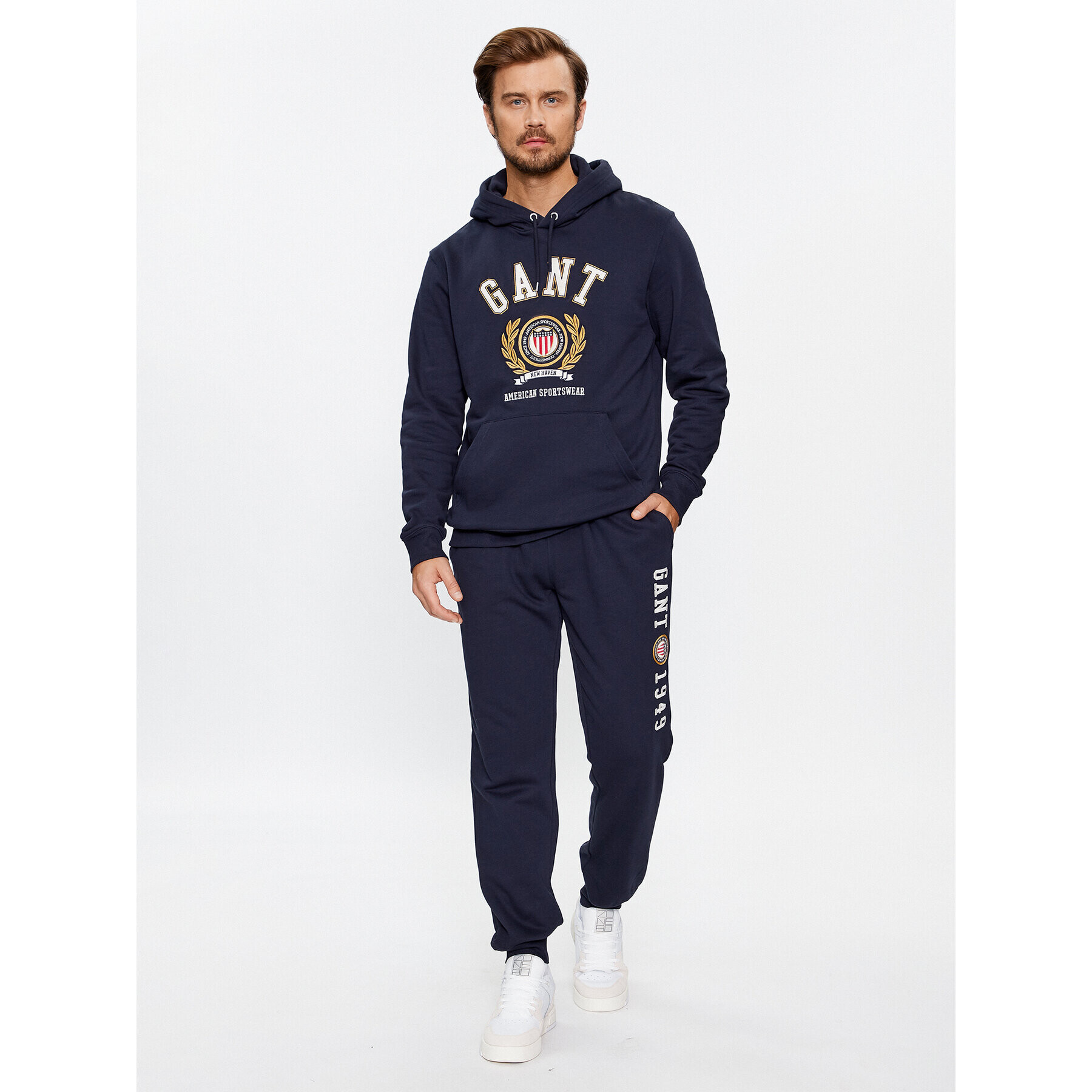 Gant Суитшърт Crest Hoodie 2006069 Тъмносин Relaxed Fit - Pepit.bg