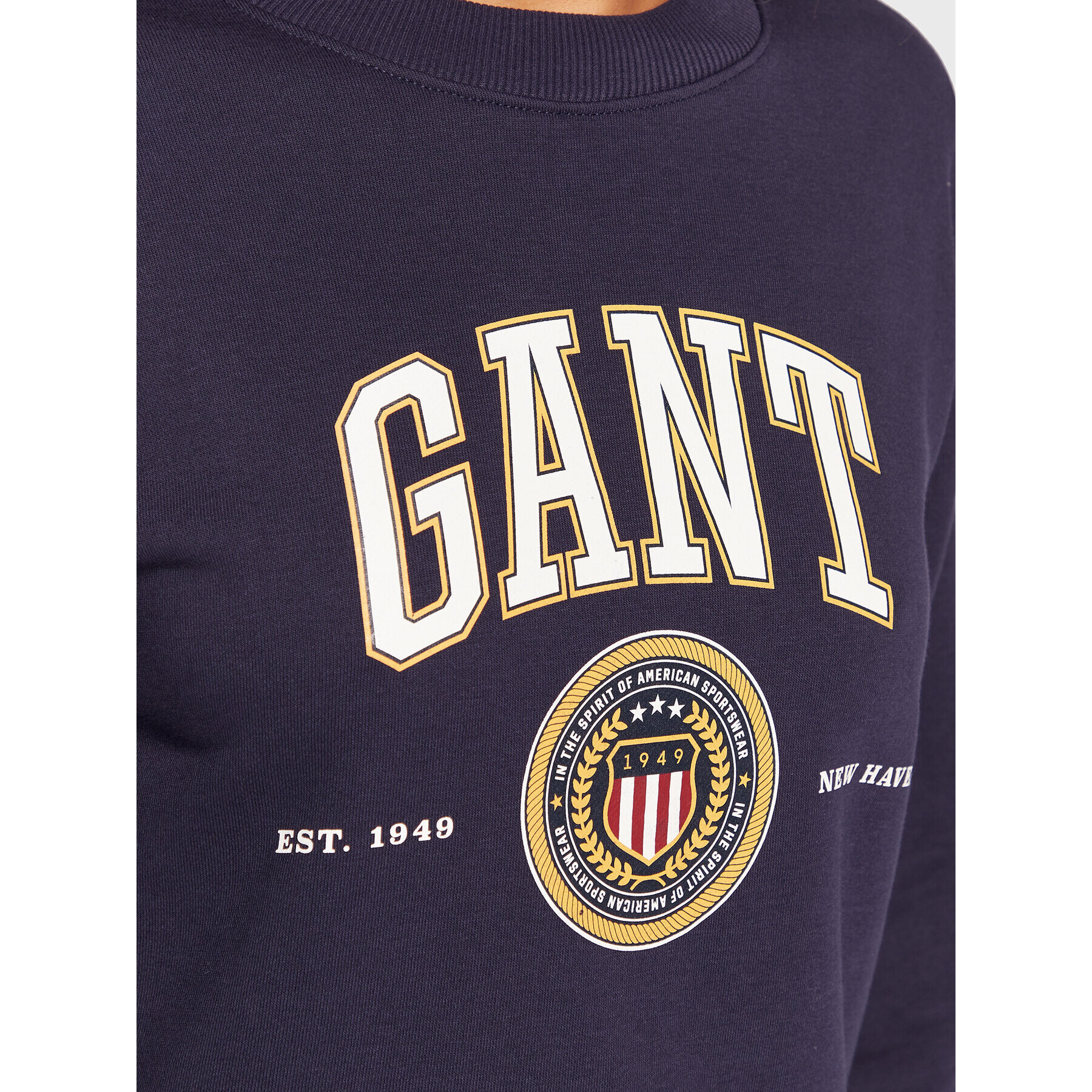 Gant Суитшърт Crest Shield 4203666 Тъмносин Regular Fit - Pepit.bg