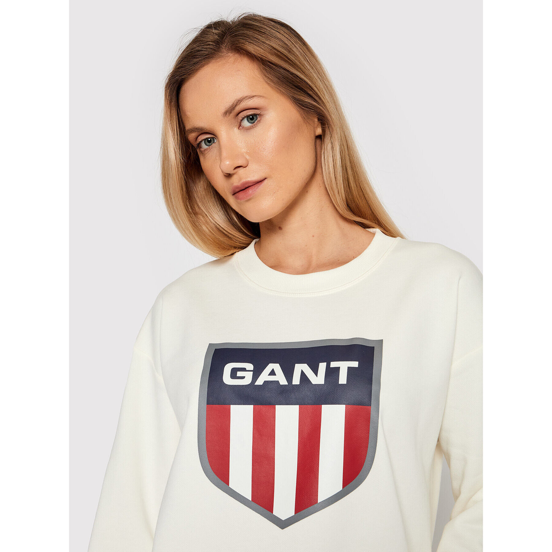 Gant Суитшърт Retro Shield 4204562 Бежов Relaxed Fit - Pepit.bg