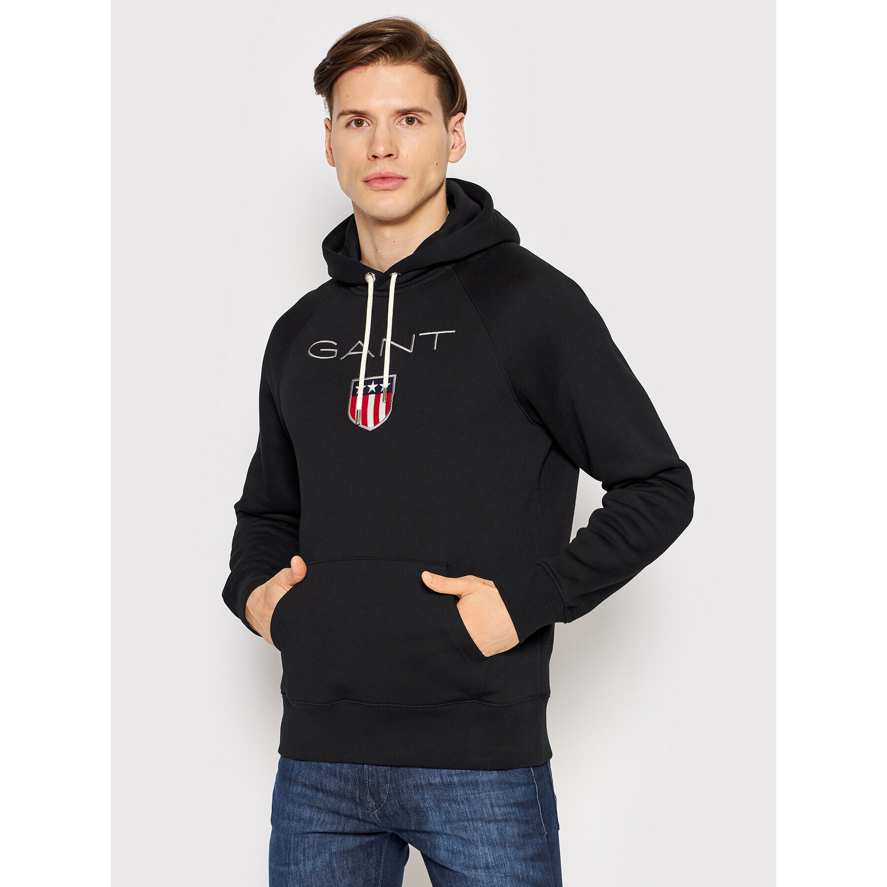 Gant Суитшърт Shield 276310 Черен Regular Fit - Pepit.bg