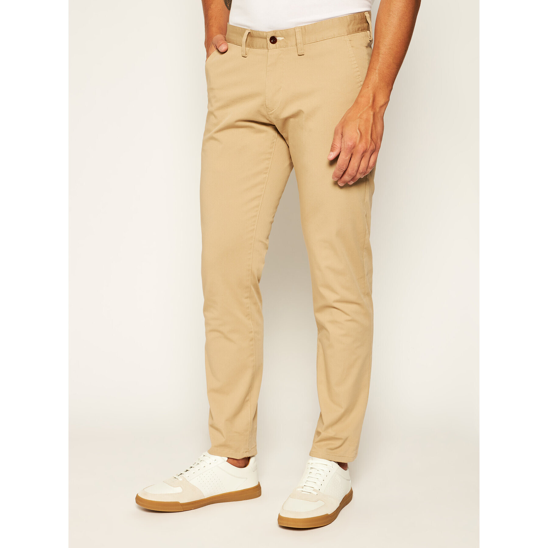 Gant Текстилни панталони Twill Chino 1500156 Бежов Slim Fit - Pepit.bg